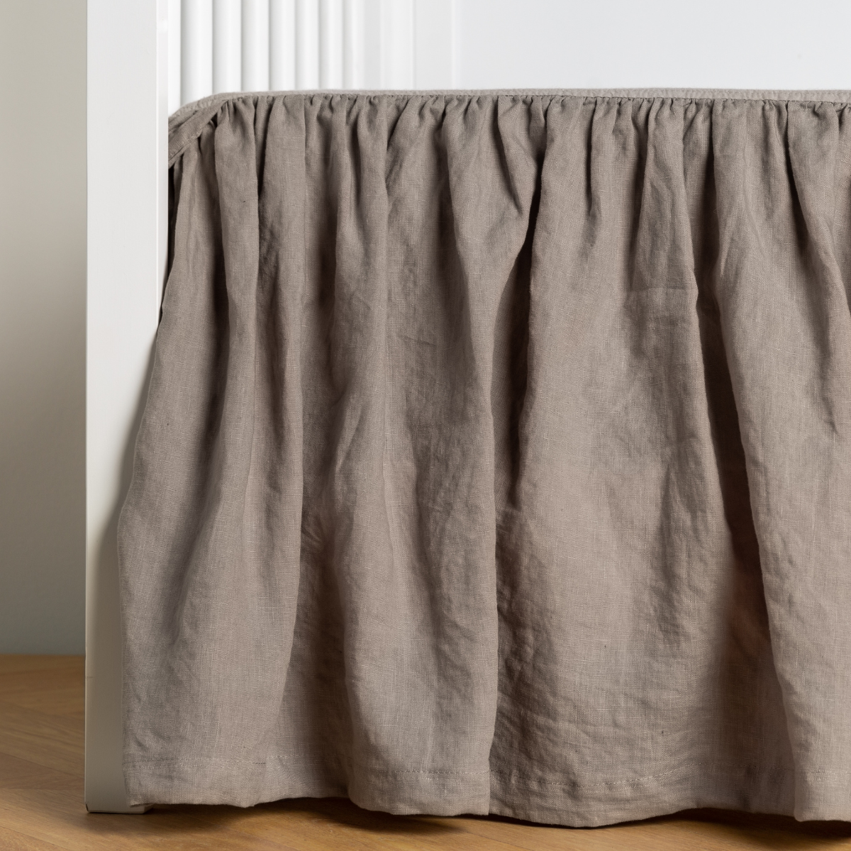Bella Notte Linen Crib Skirt