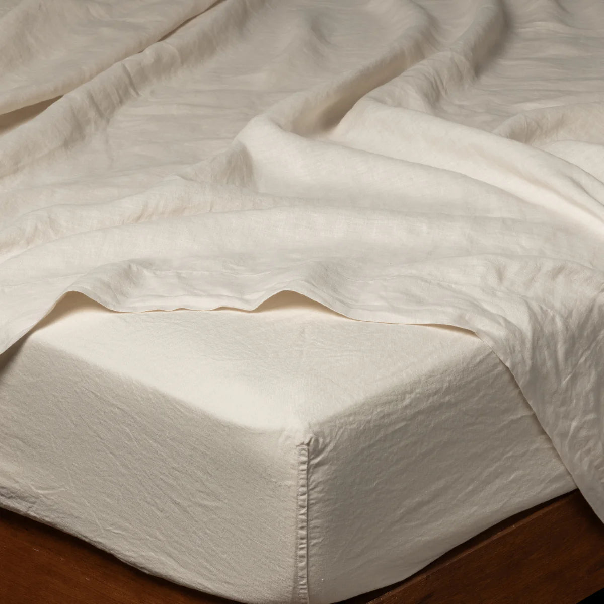 Bella Notte Linen Fitted Sheet
