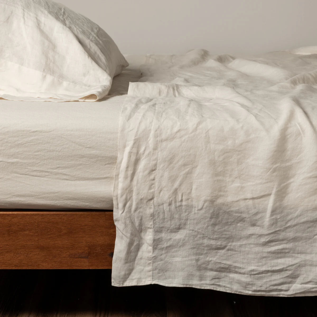 Bella Notte Linen Flat Sheet