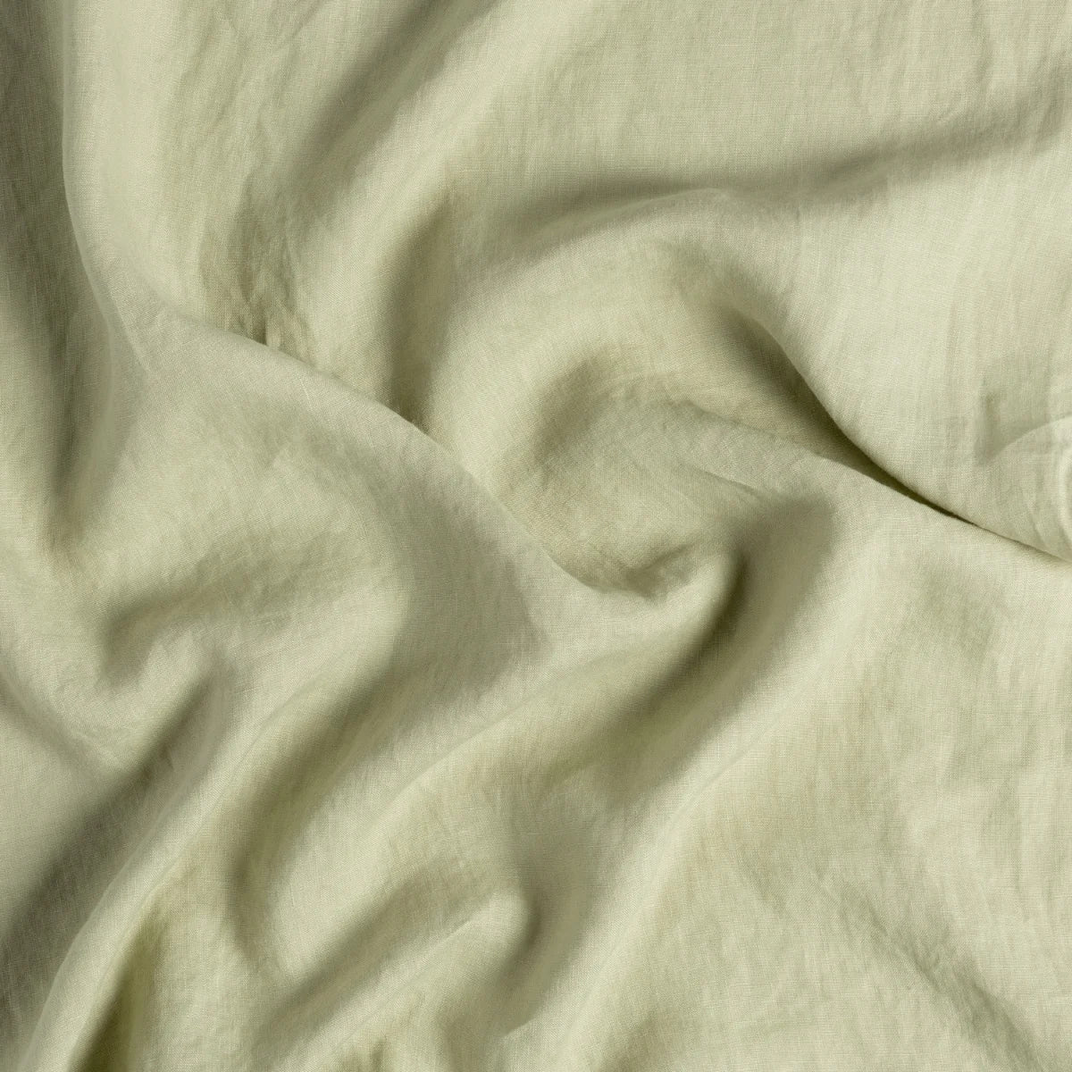 Bella Notte Linen Bed Skirt