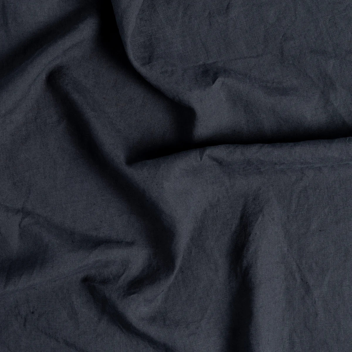 Bella Notte Linen Bed Skirt