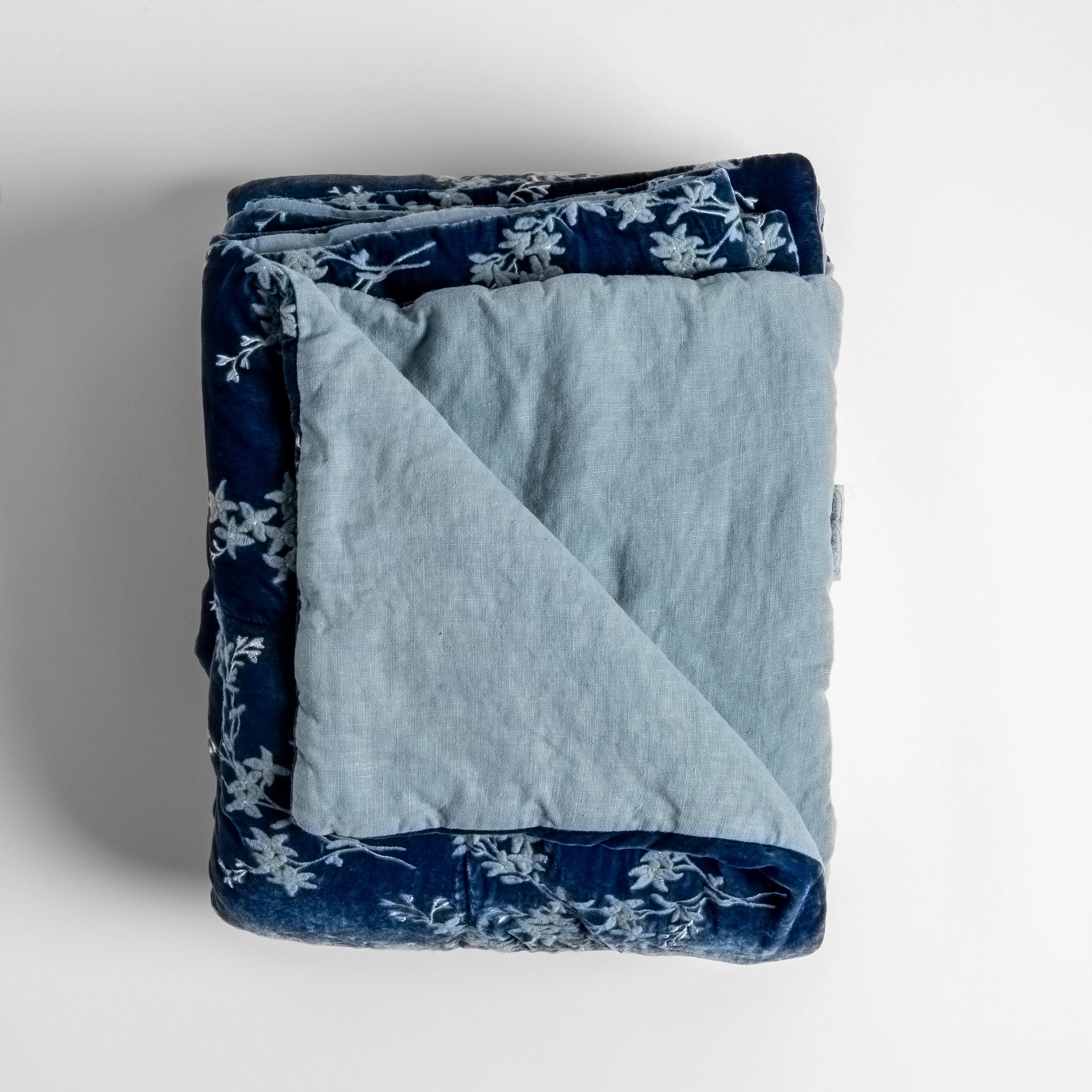 Bella Notte Lynette Bed End Throw Blanket