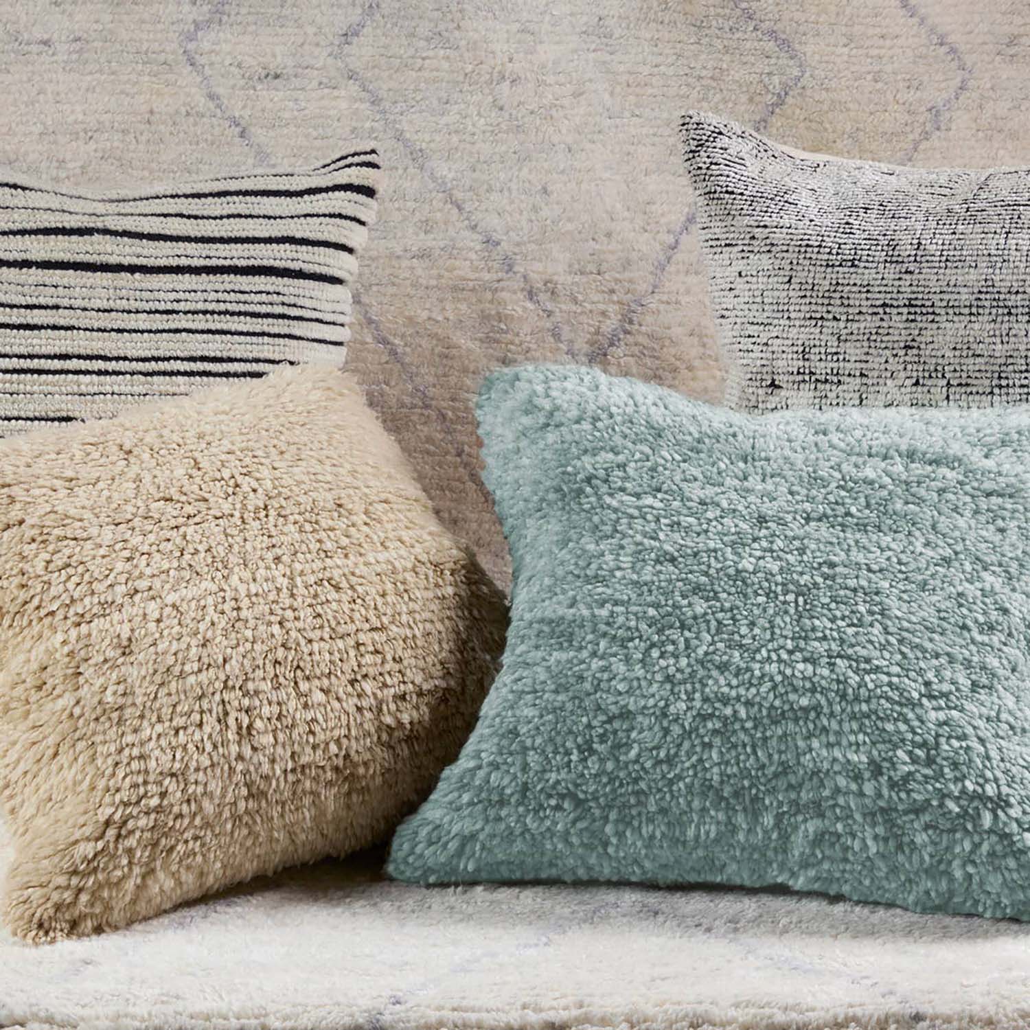 Jaipur Living Montane Jardine Throw Pillow