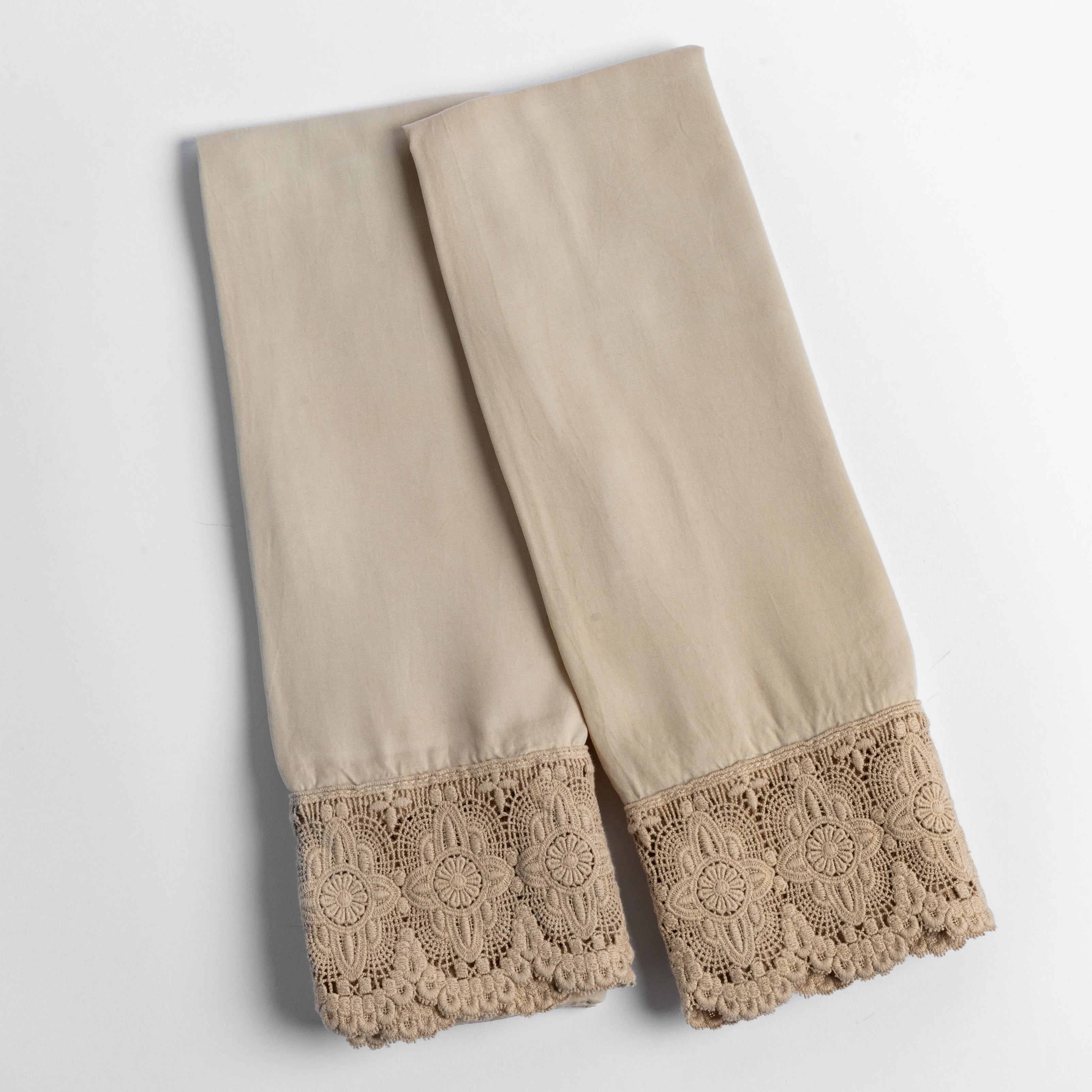 Bella Notte Madera Luxe Donella Lace Pillowcase