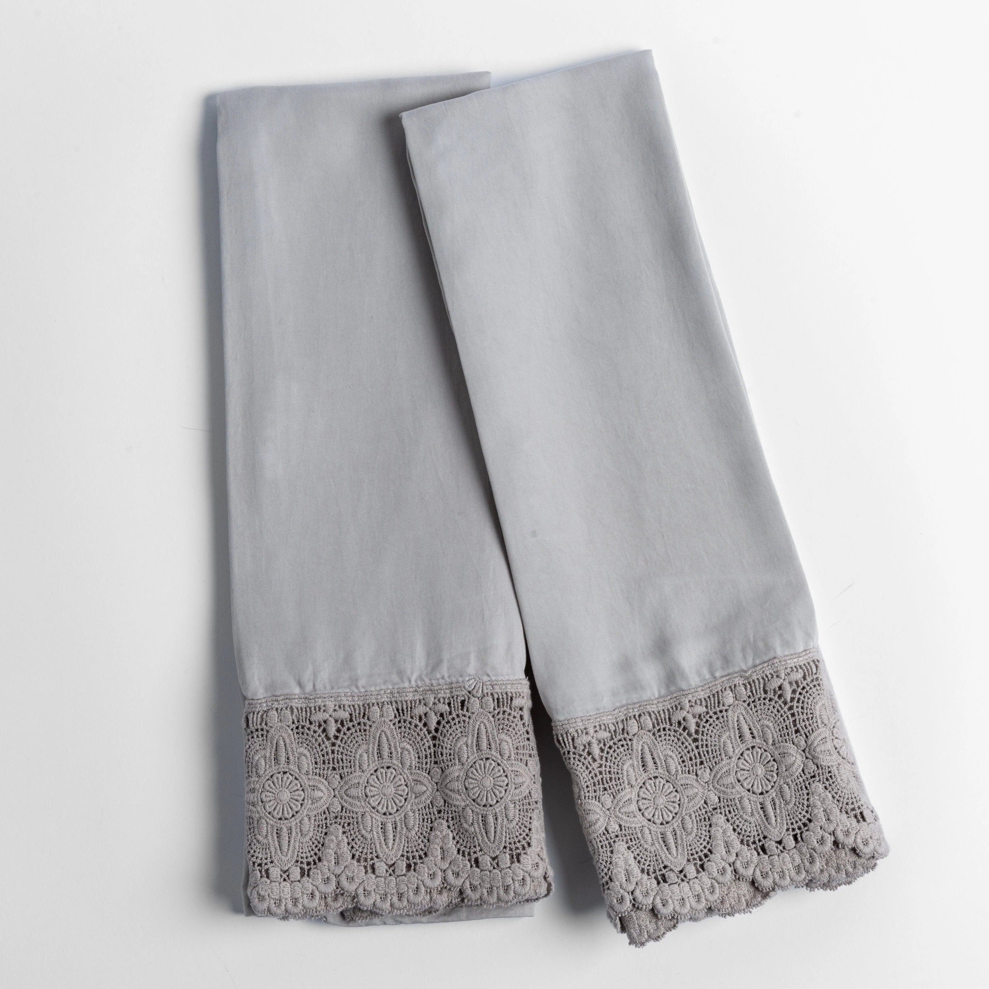 Bella Notte Madera Luxe Donella Lace Pillowcase
