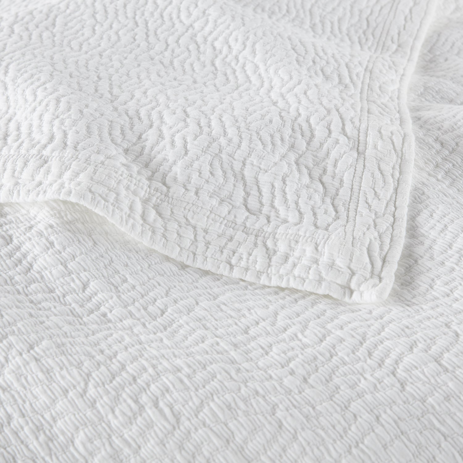 Peacock Alley Mia Coverlet