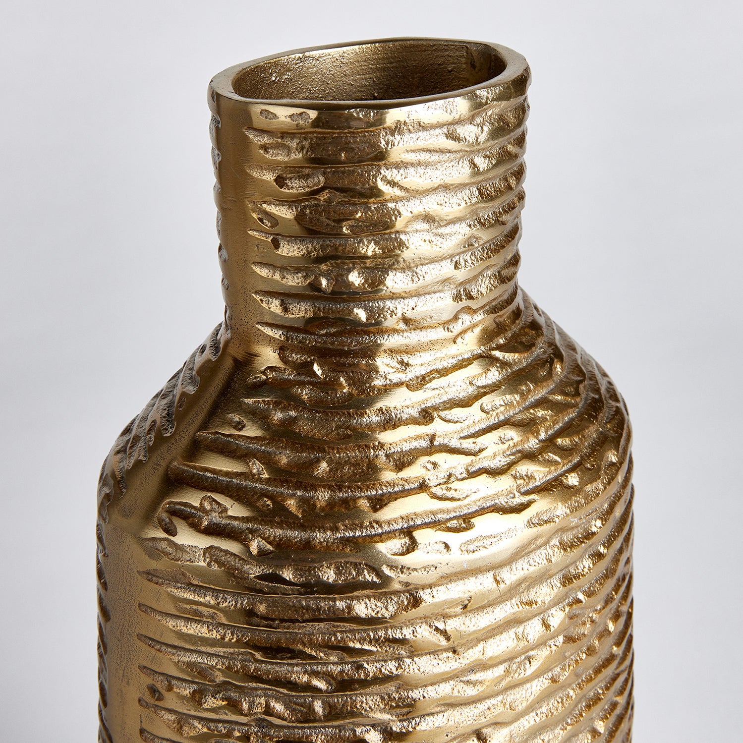 Rhea Vase
