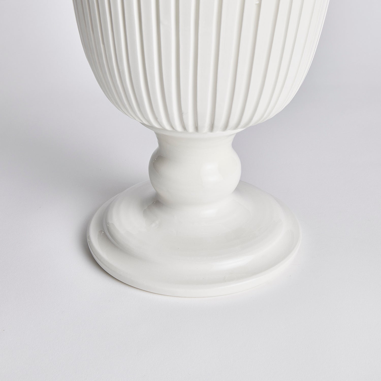 Perla White Vase