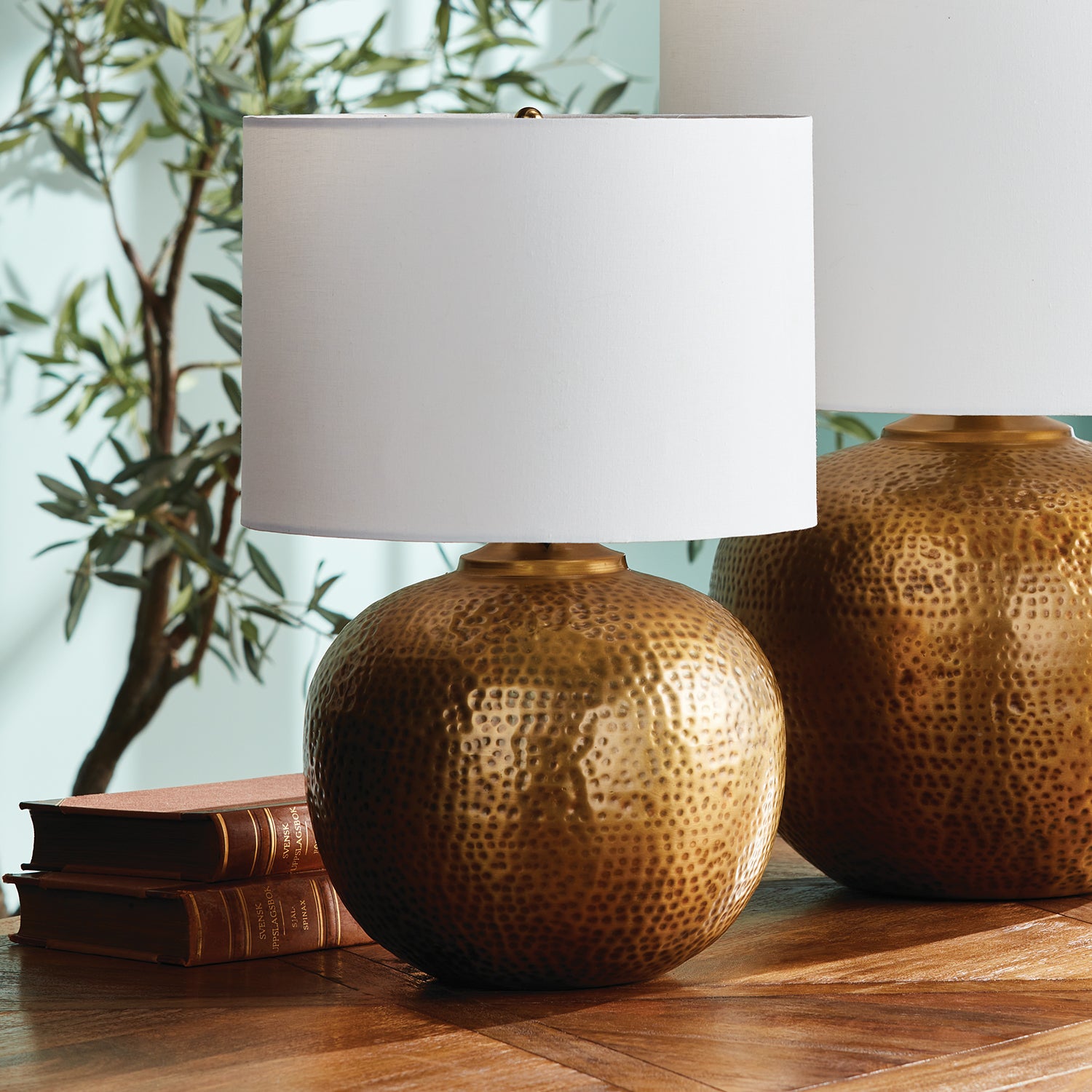 Tara Table Lamp