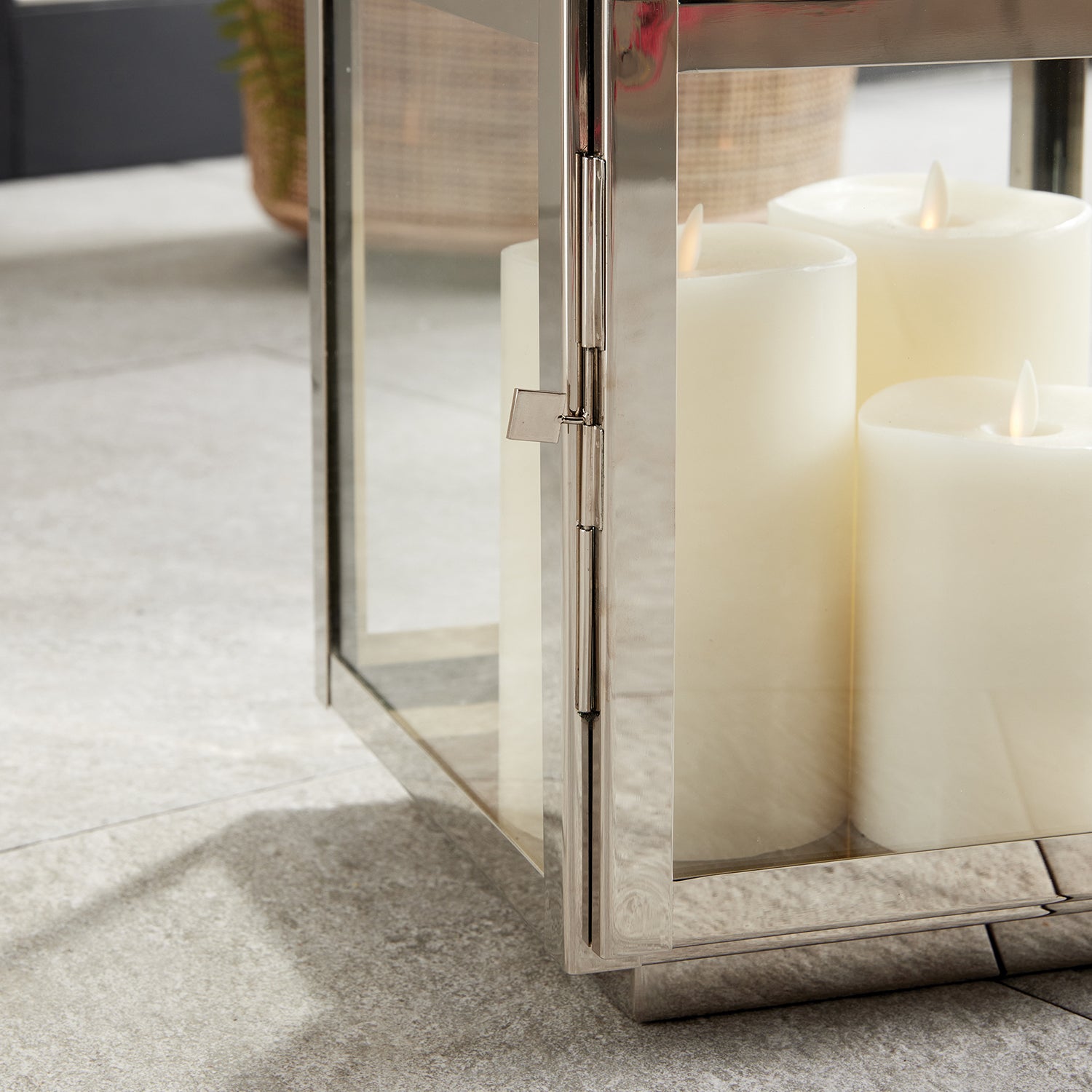 Adwin Outdoor Lantern