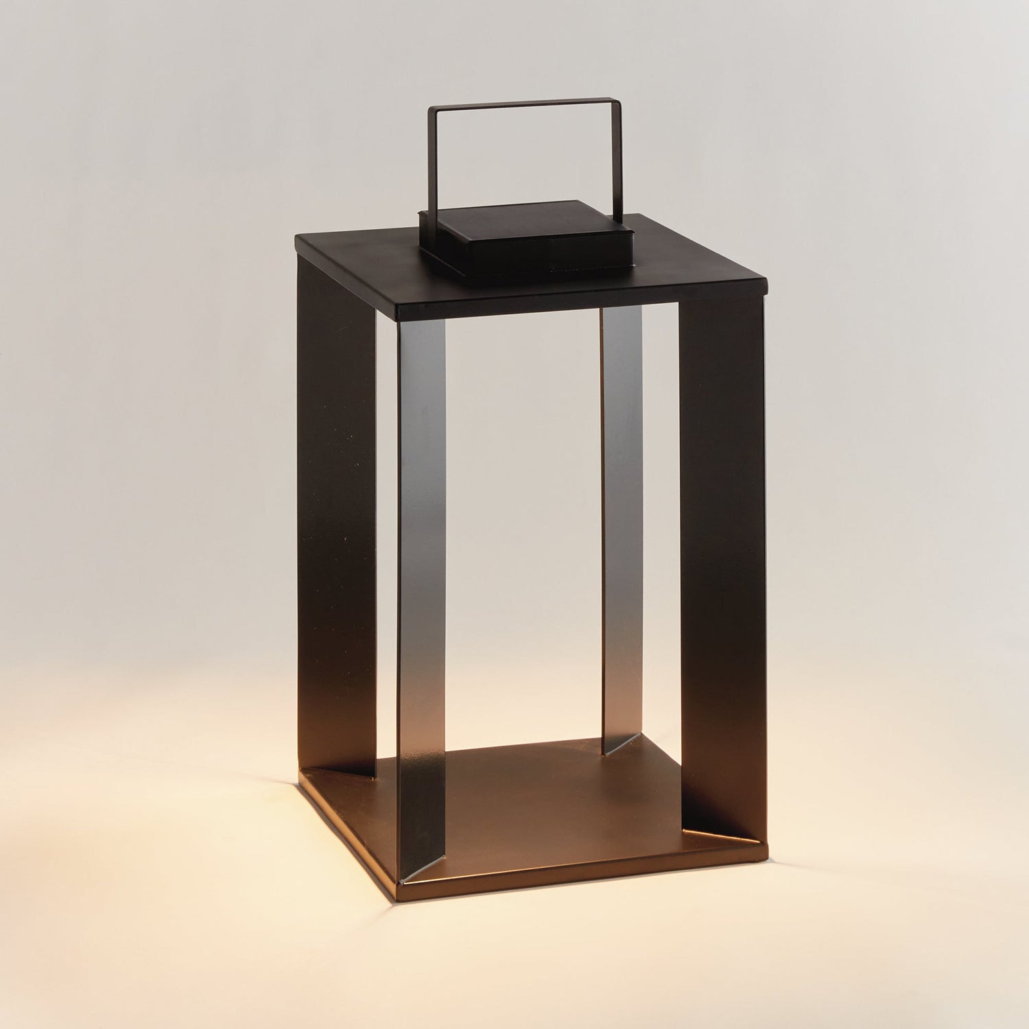 Hanley Solar LED Outdoor Lantern