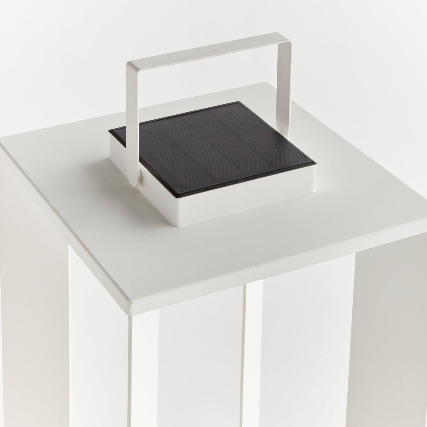 Hanley Solar LED Outdoor Lantern