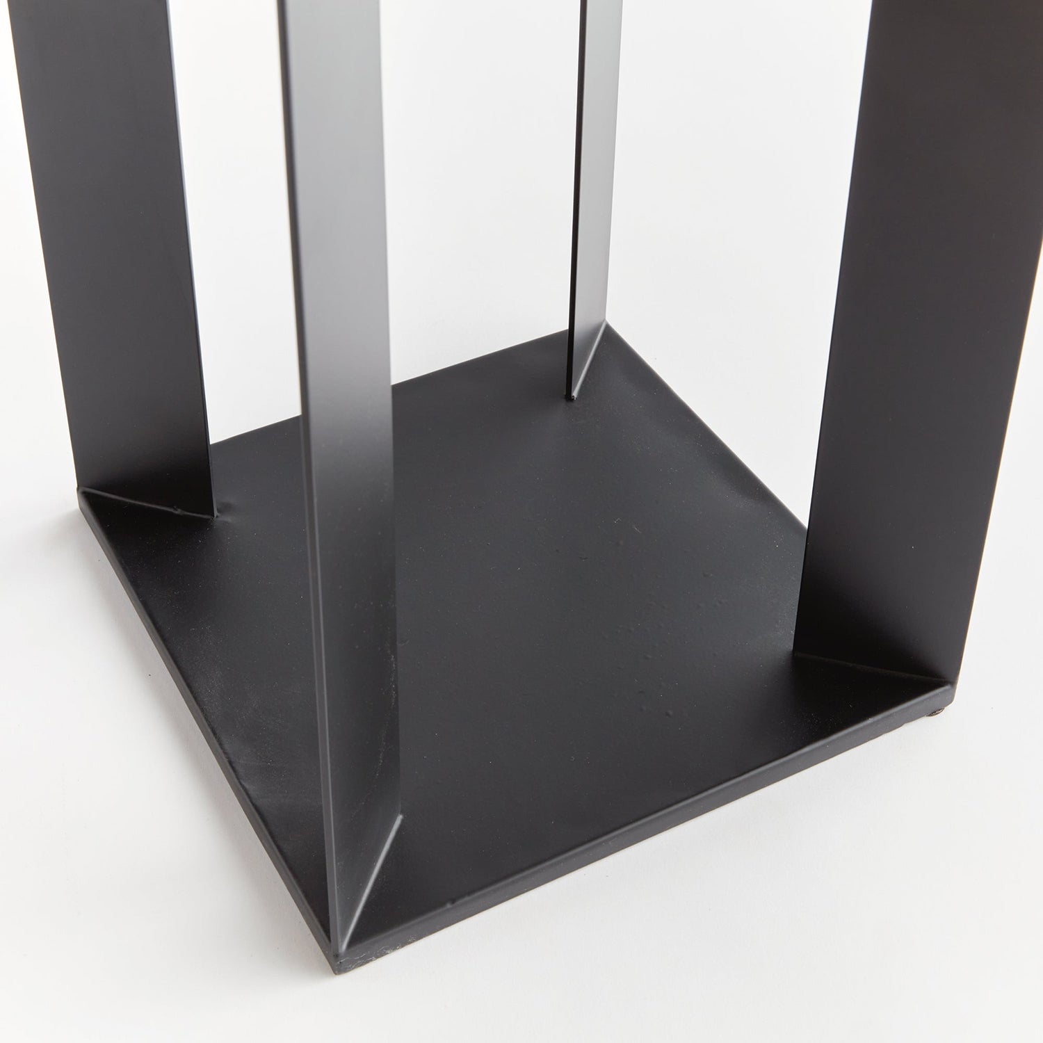 Hanley Solar LED Outdoor Lantern