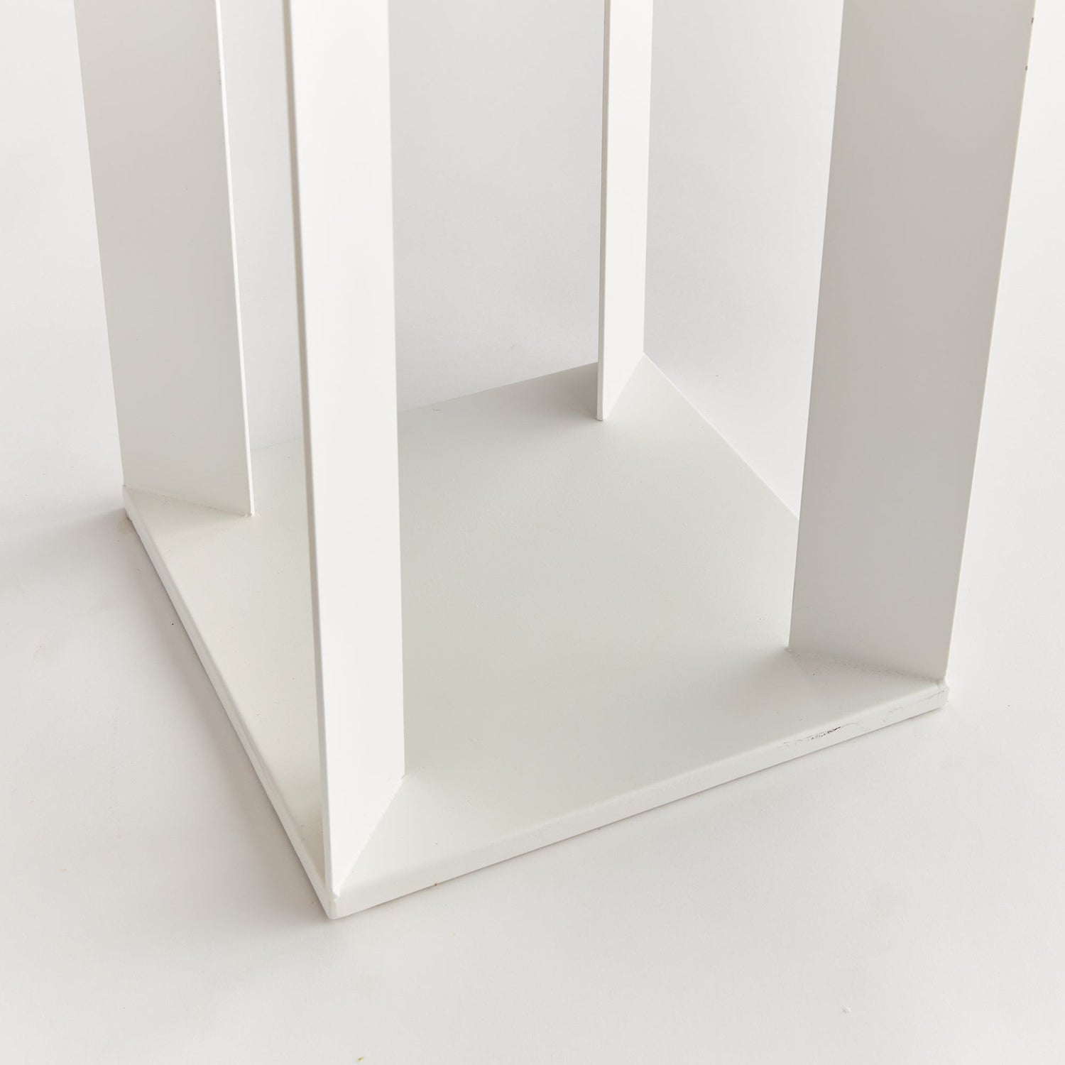 Hanley Solar LED Outdoor Lantern