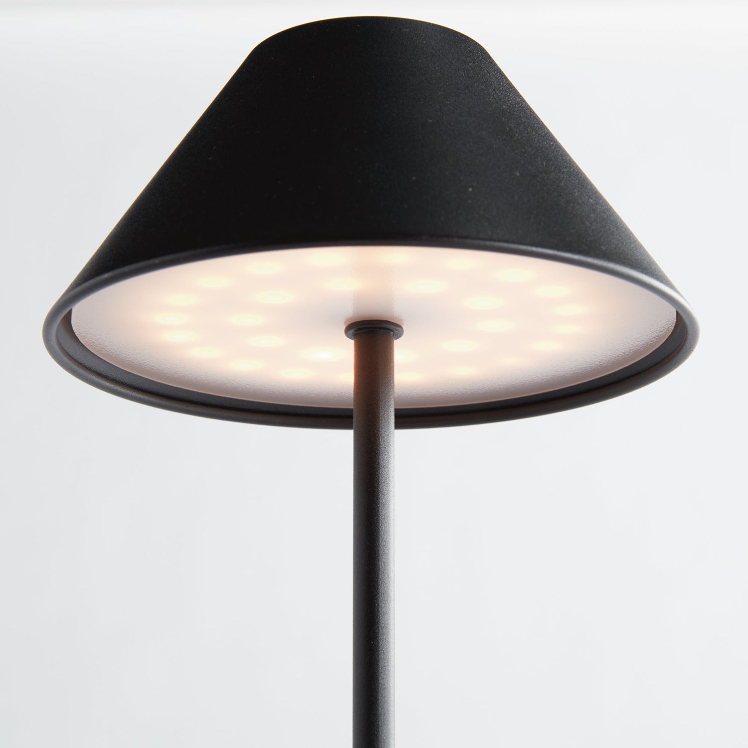 Alluna LED Cordless Lamp