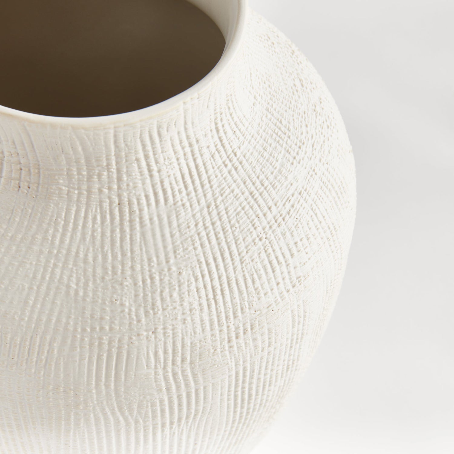 Barclay Butera Ojai Vase