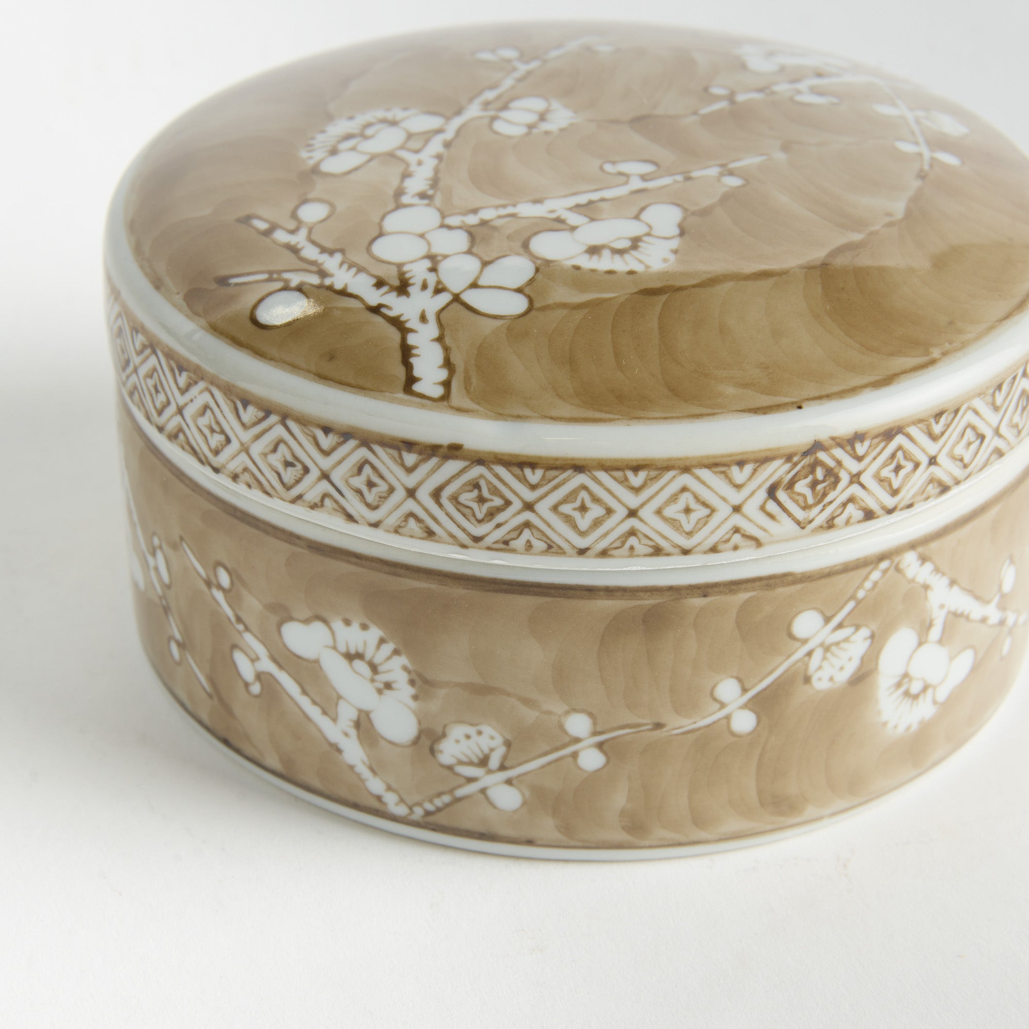 Province Empress Small Round Lidded Catchall Box