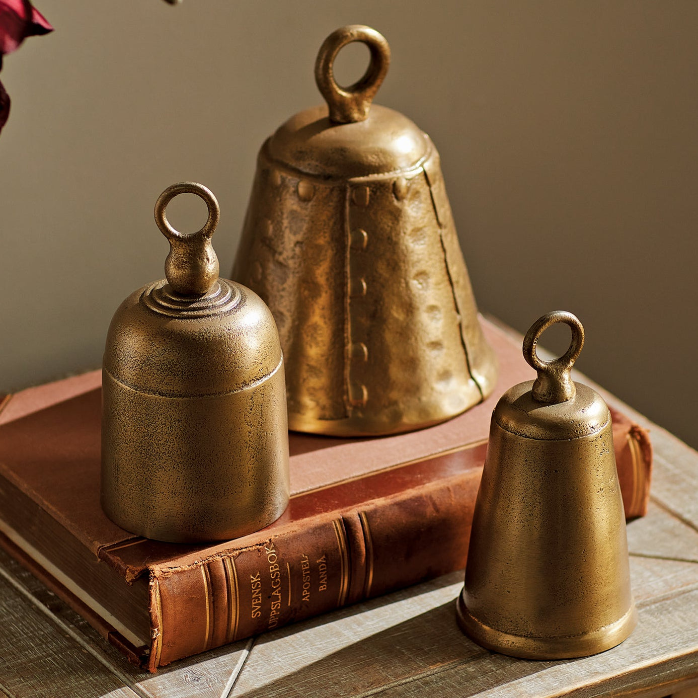 La Taverna Grande Gold Bell Set of 3