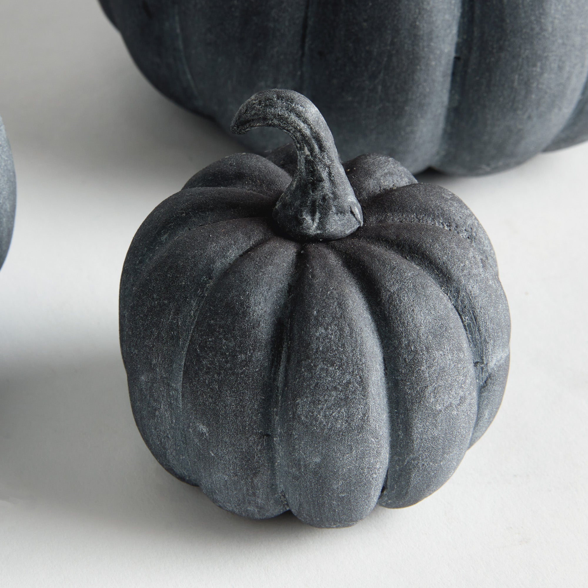 Sculpted Gray Pumpkin Set of 3