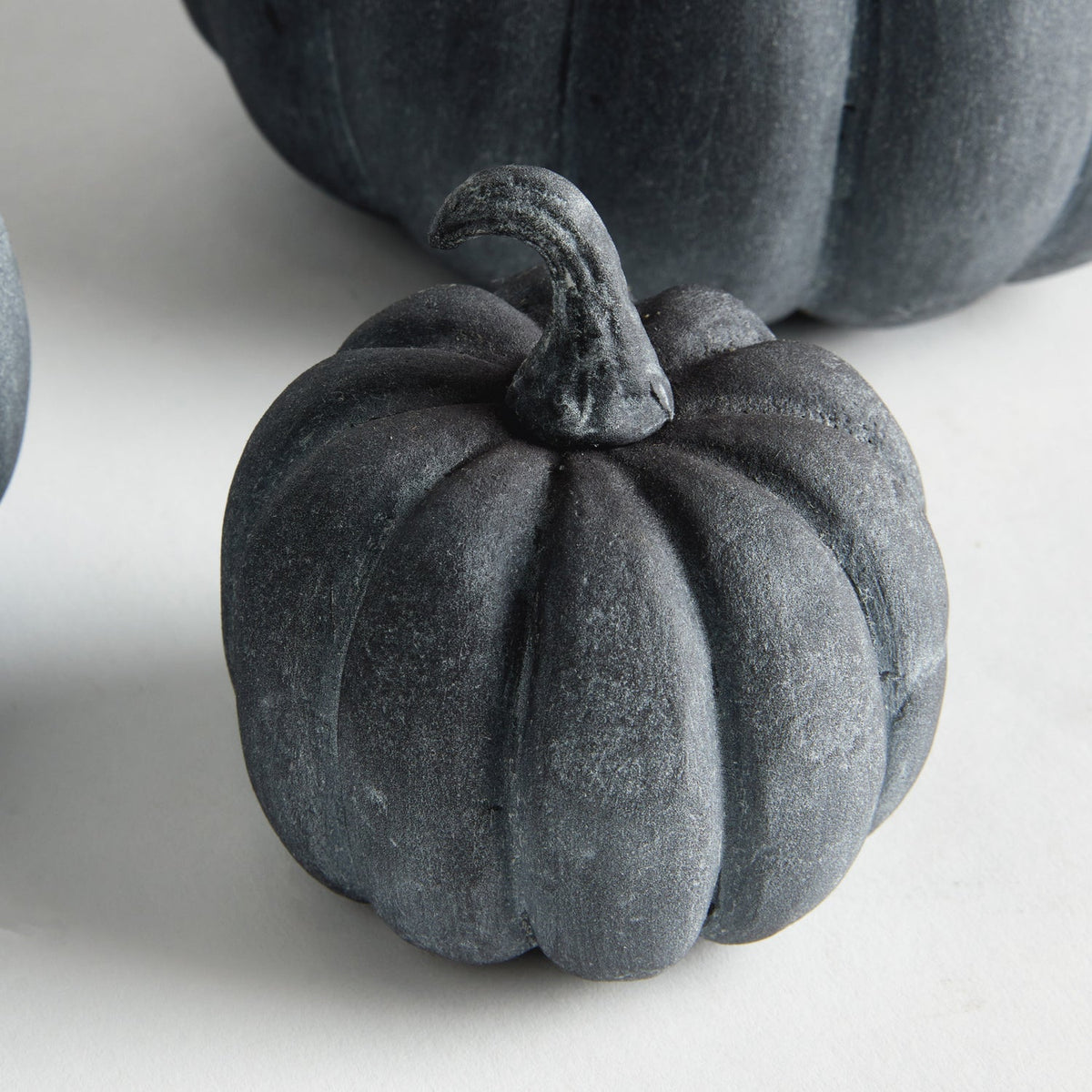 Sculpted Gray Pumpkin Set of 3