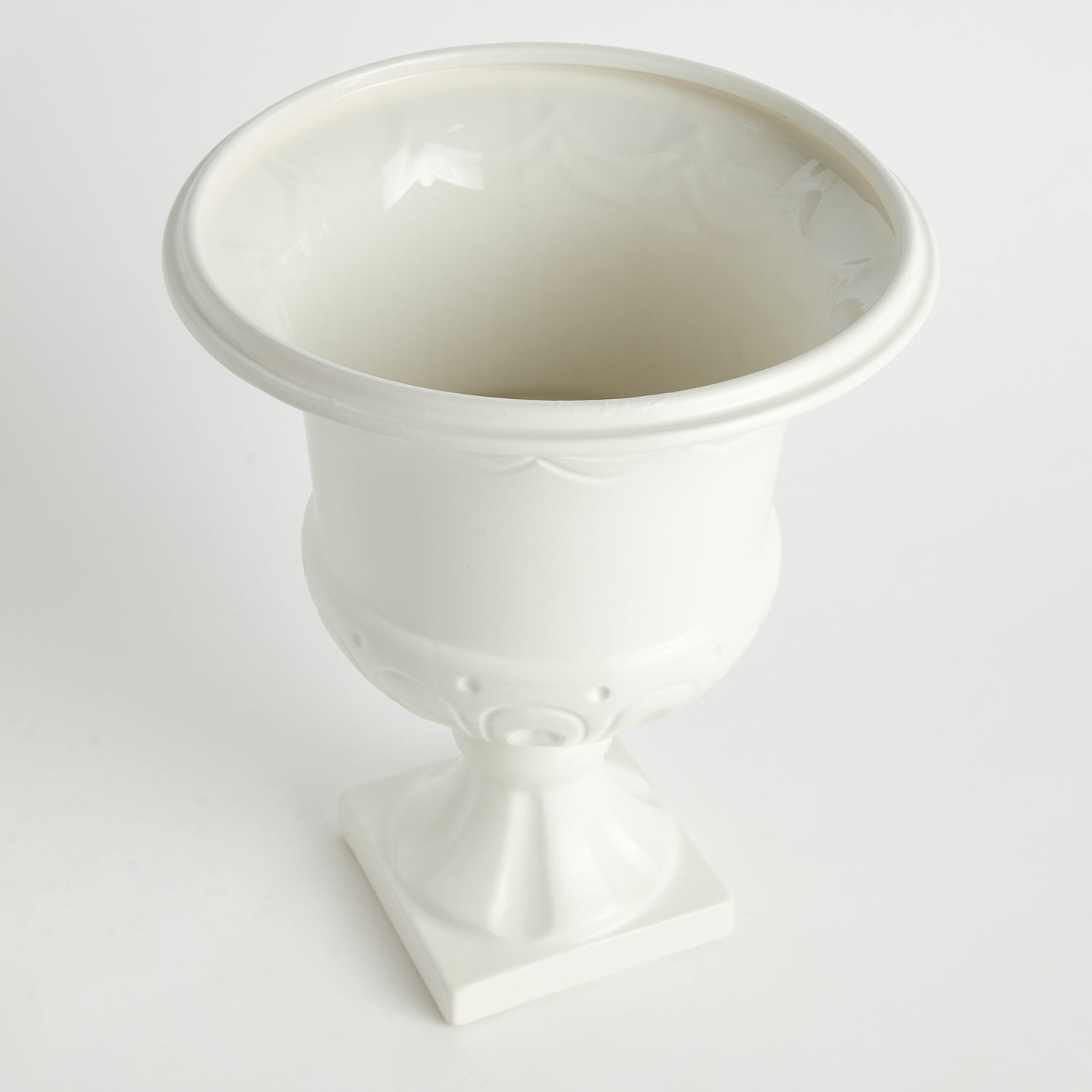 Liana Decorative Pedestal Urn