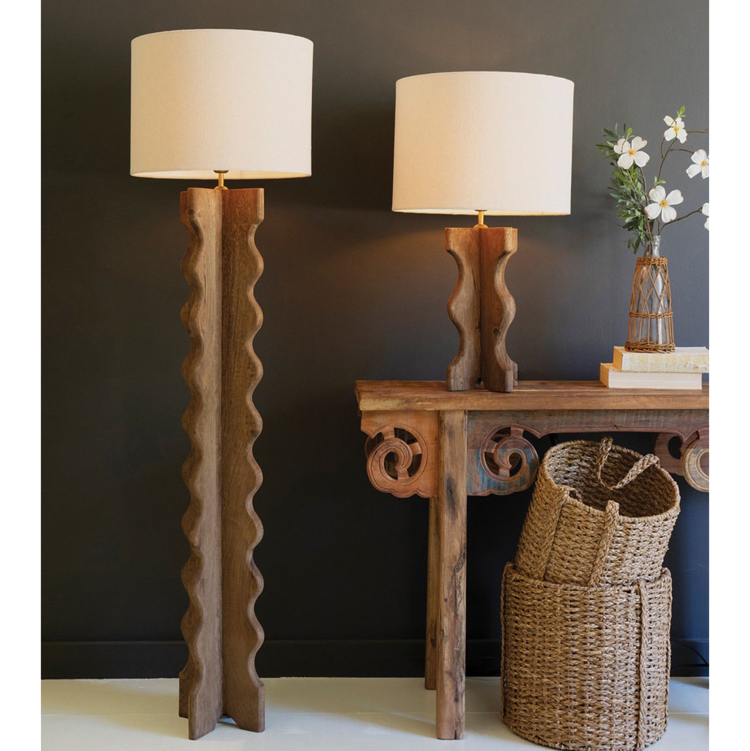 Wavy Mango Wood Table Lamp