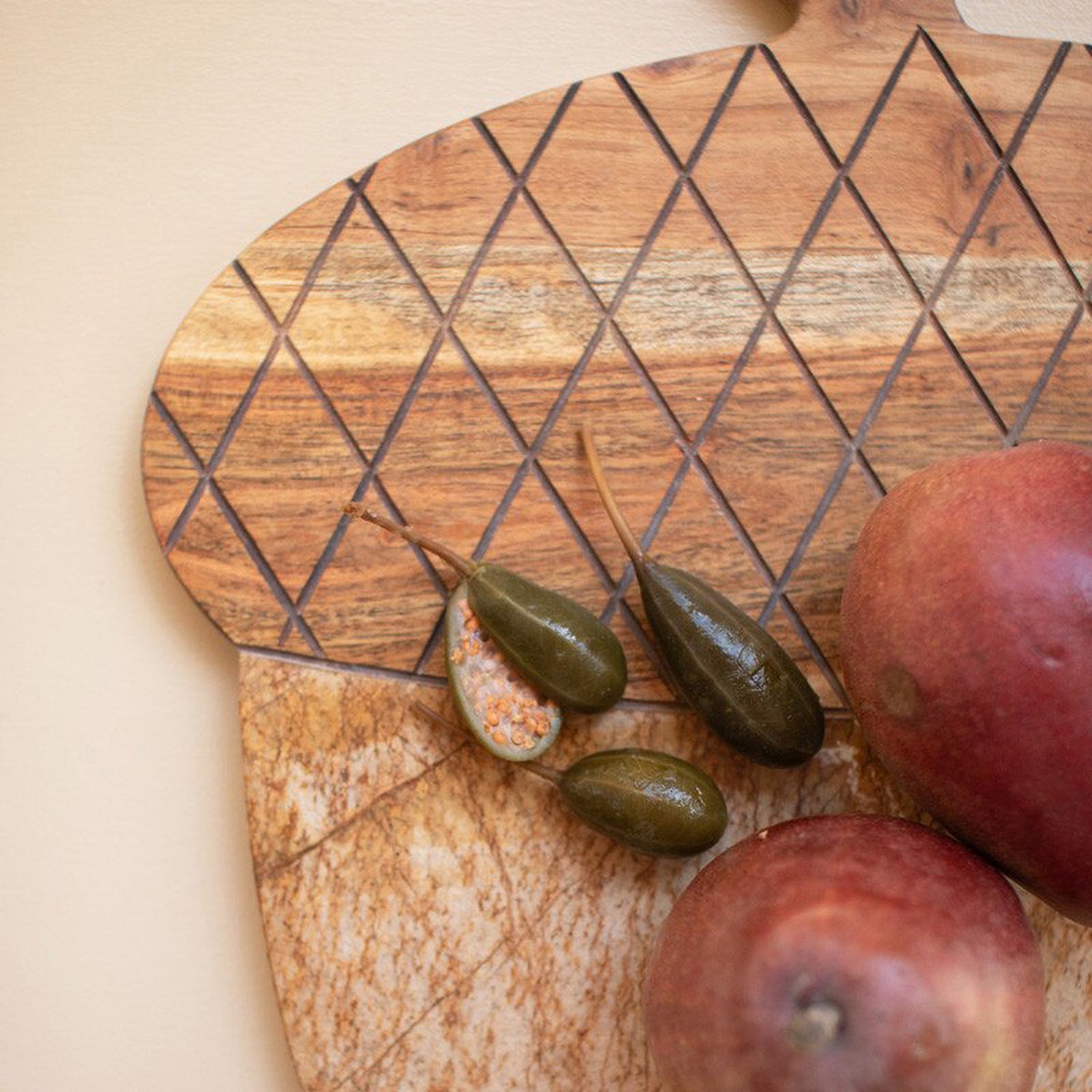 Acorn Serving Board