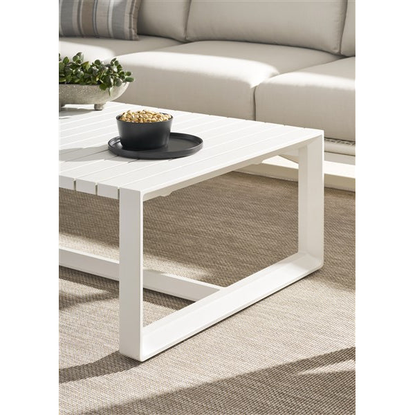 Vanguard Furniture Breeze Cloud Outdoor Rectangle Cocktail Table