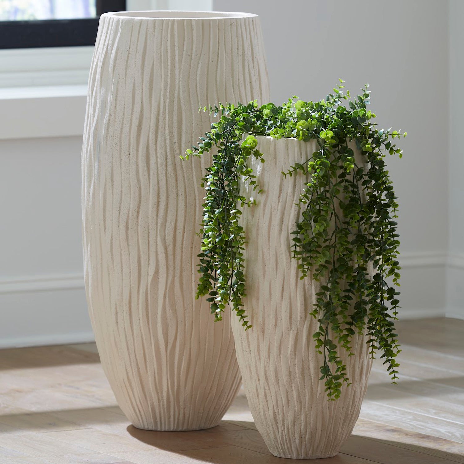 Phillips Collection Rucco Planter - Thumbnail 4