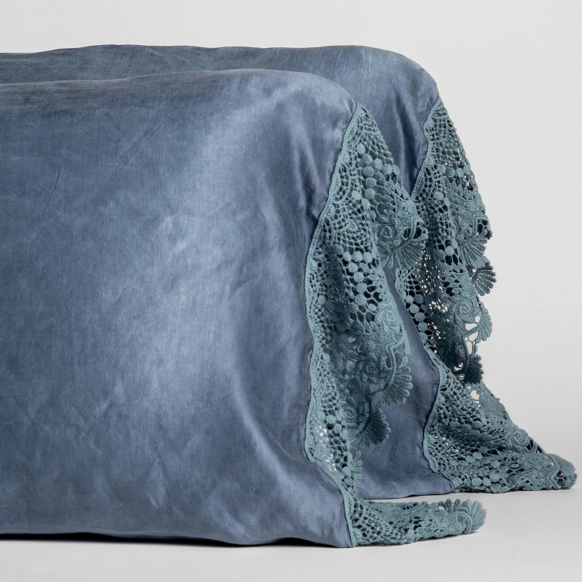 Bella Notte Paloma Mattine Pillowcase