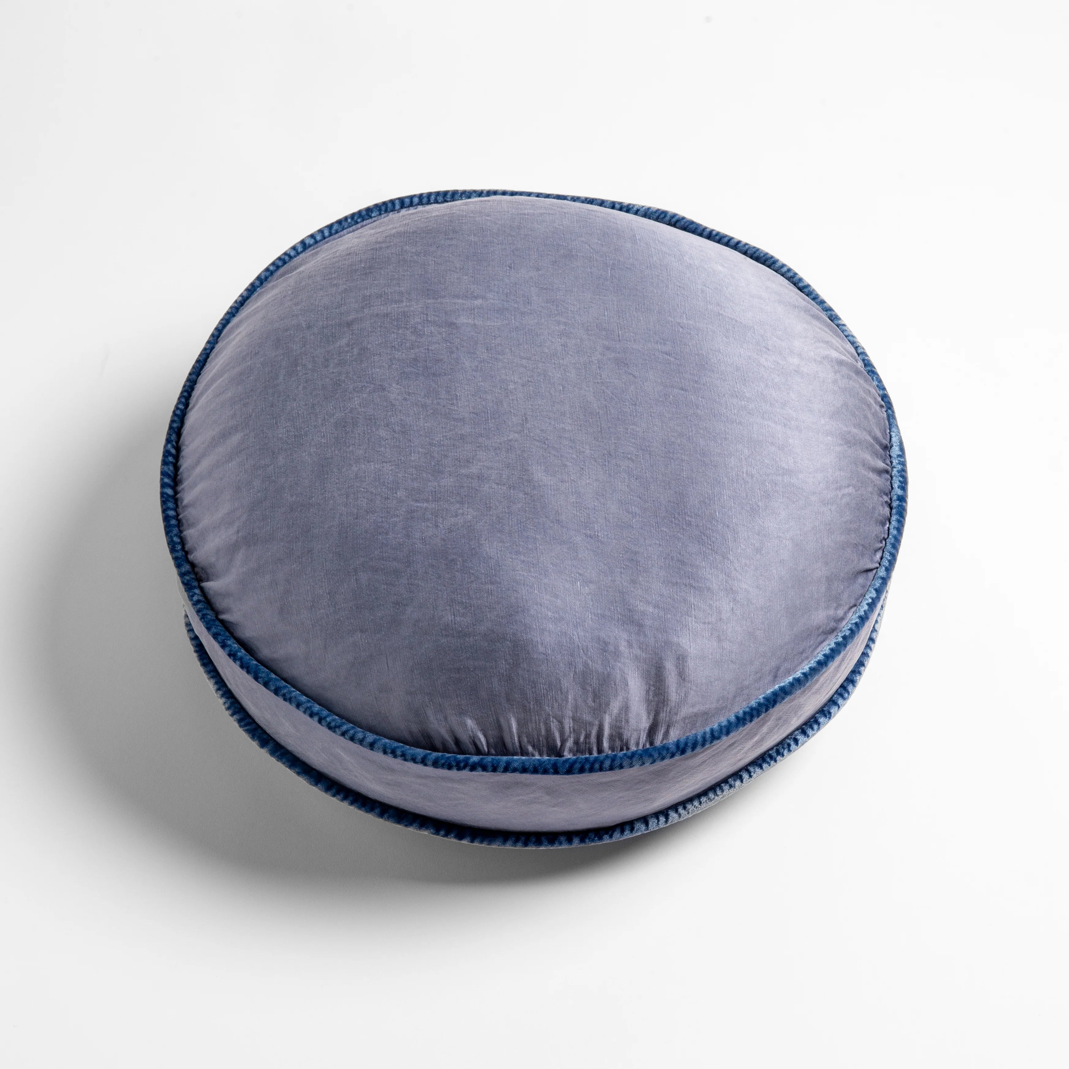 Bella Notte Paloma Round Throw Pillow