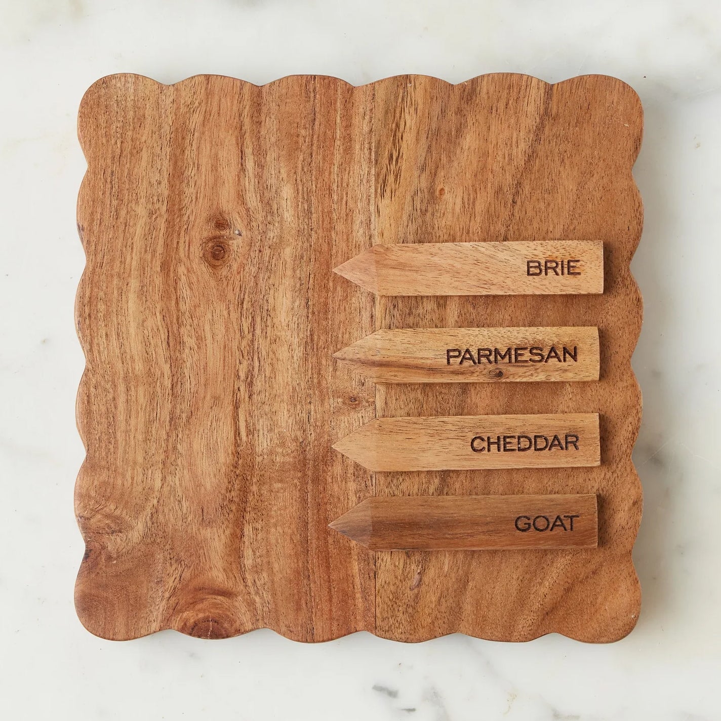 Etu Home Scalloped Square Cheese Board with Cheese Markers