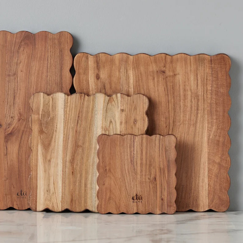 Etu Home Square Scalloped Cutting Board