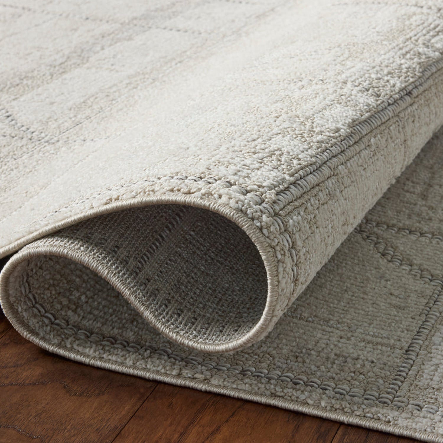 Loloi Roxie Ivory/Graphite Power Loomed Rug