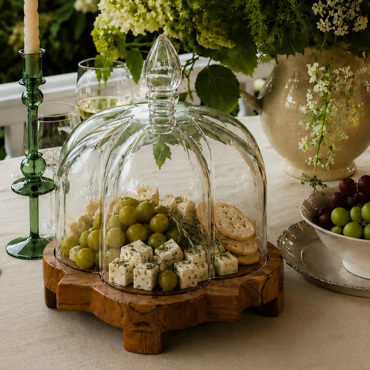 Etu Home Quatrefoil Glass Dome Cloche