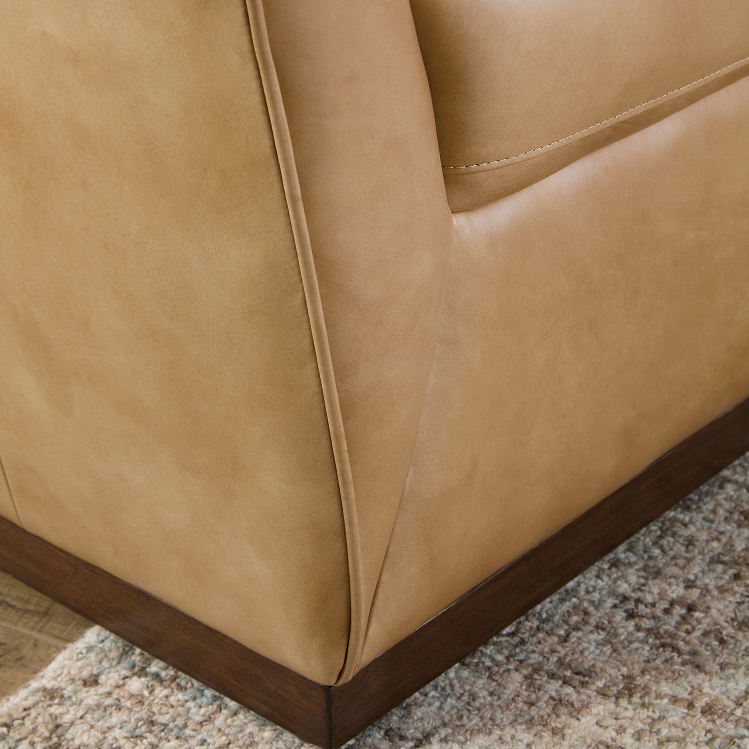 Hooker Furniture Fairfax Stationary Sofa