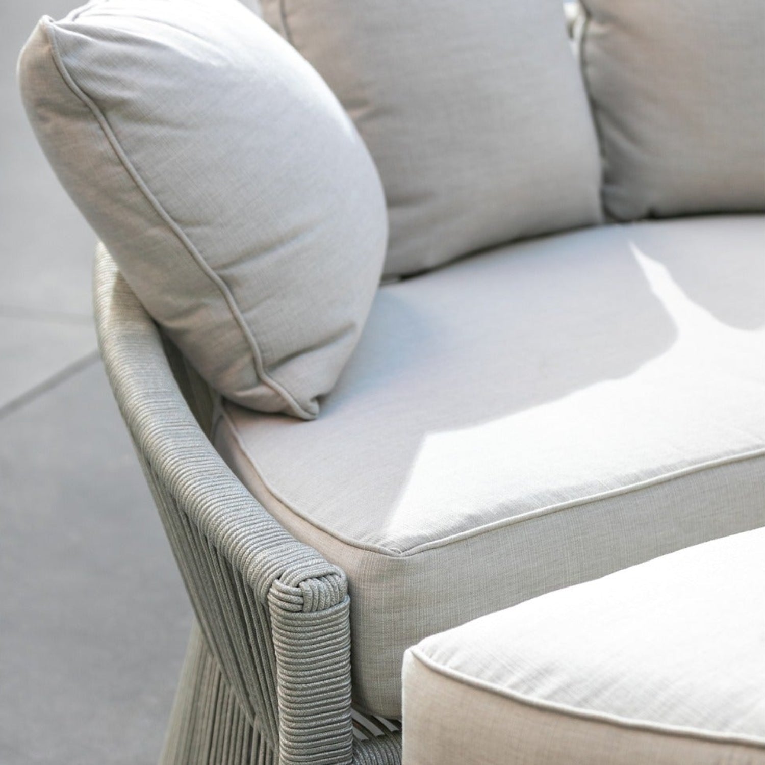 Sunset West Miami Echo Ash w/Self Welt Outdoor Daybed