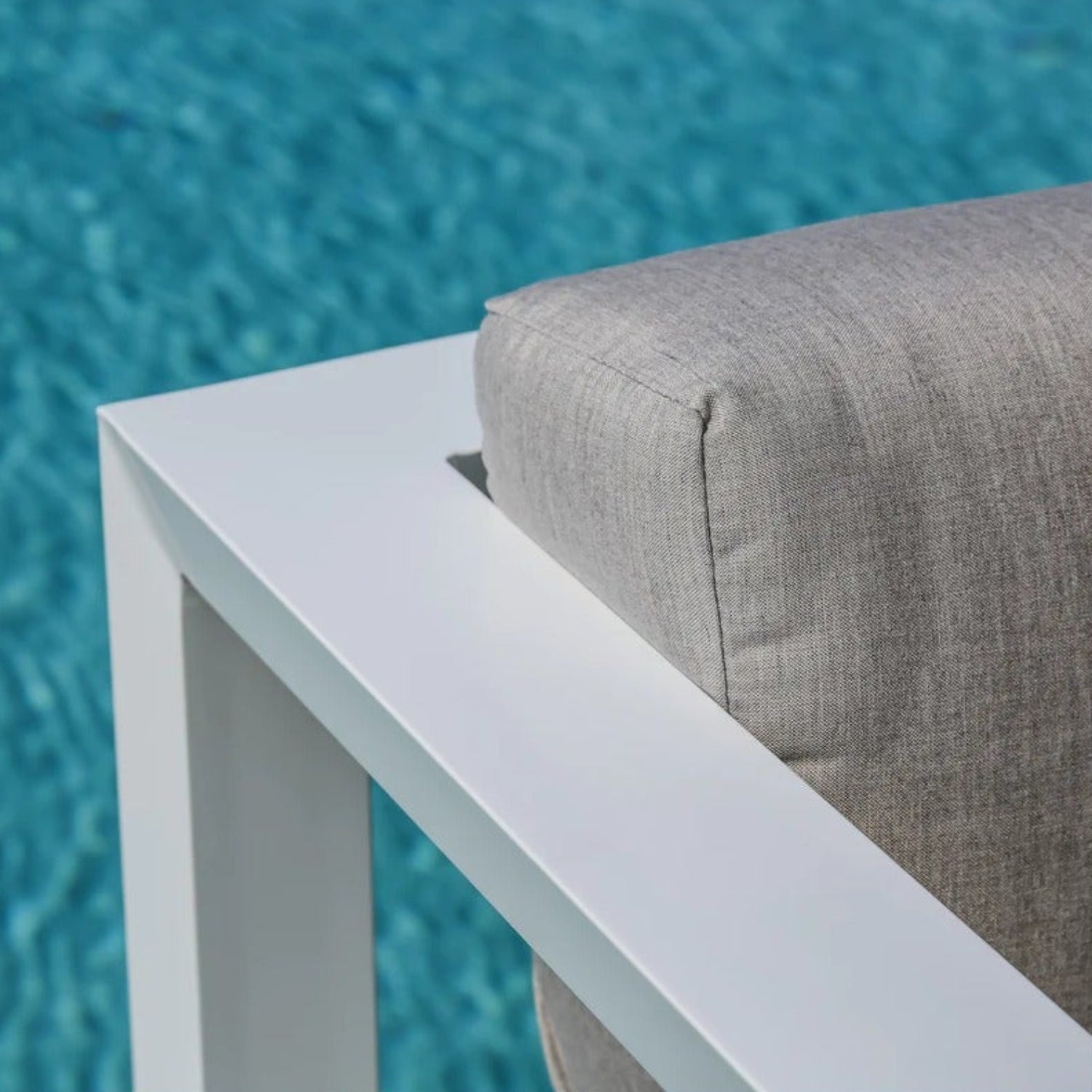 Sunset West Newport Cast Silver Outdoor Swivel Club Chair