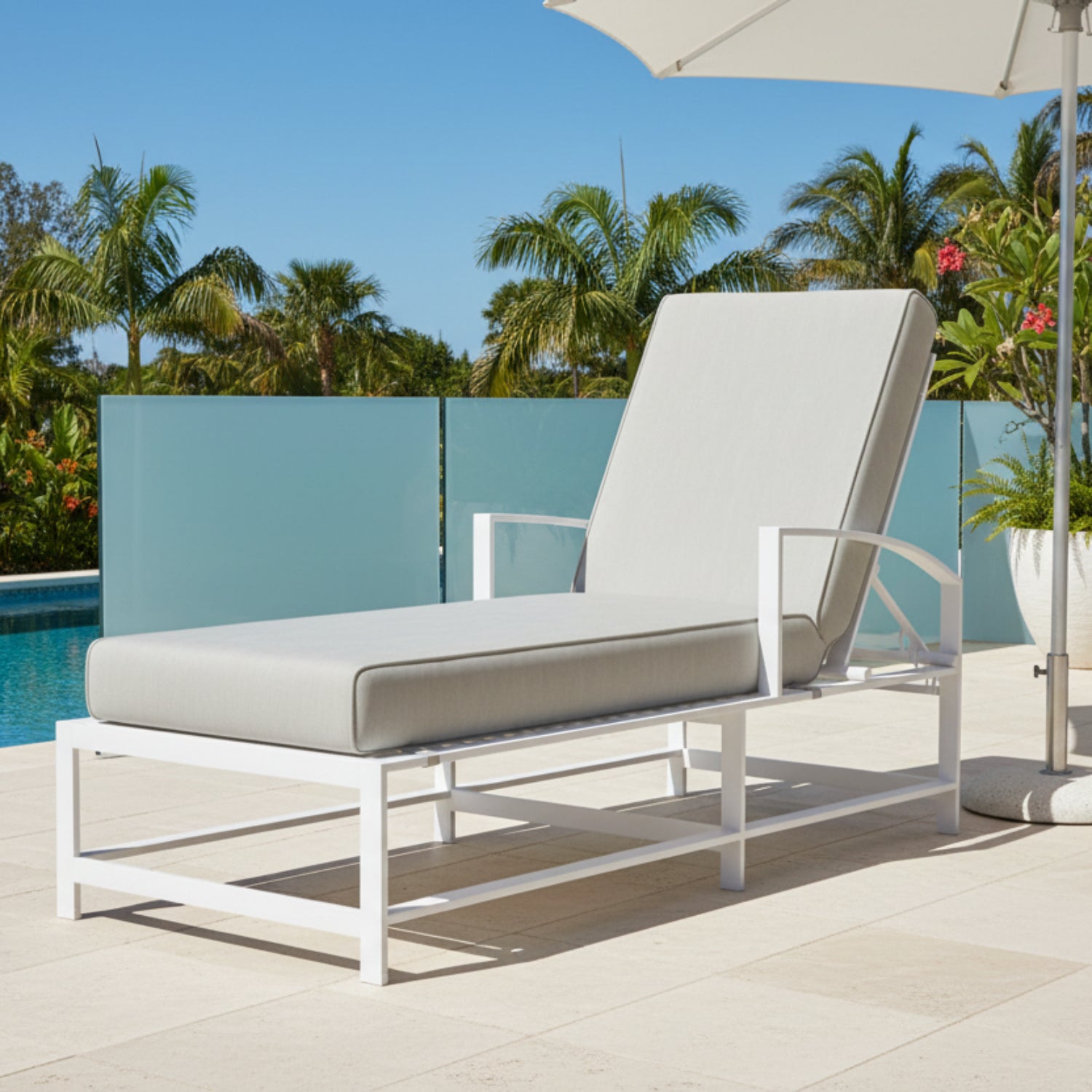 Sunset West Bristol Canvas Granite w/Self Welt Outdoor Chaise