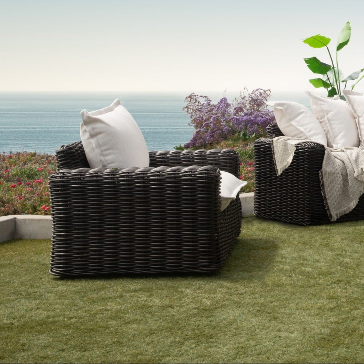 Sunset West Cabo Soothe Pearl w/Flange Welt Outdoor Oversized Club Chair