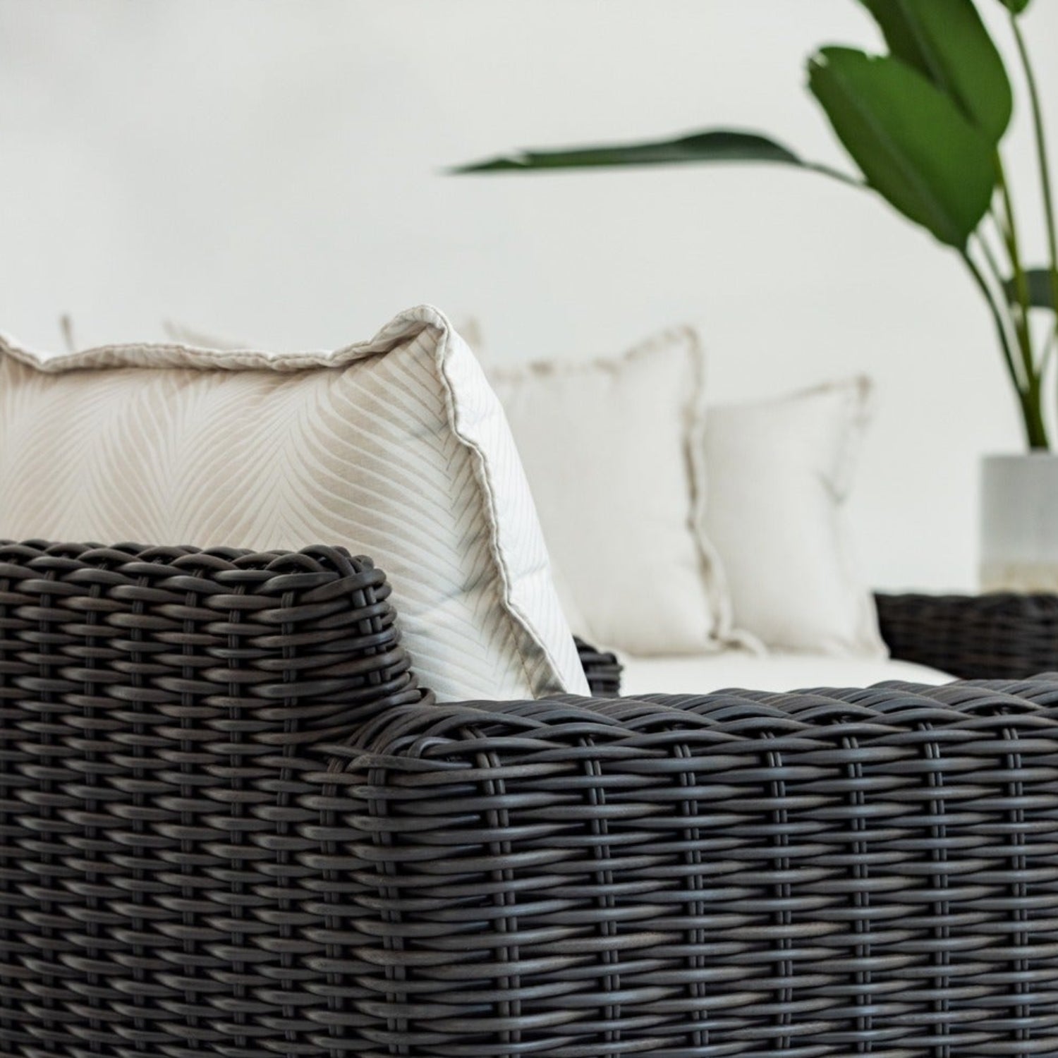 Sunset West Cabo Soothe Pearl w/Flange Welt Outdoor Loveseat