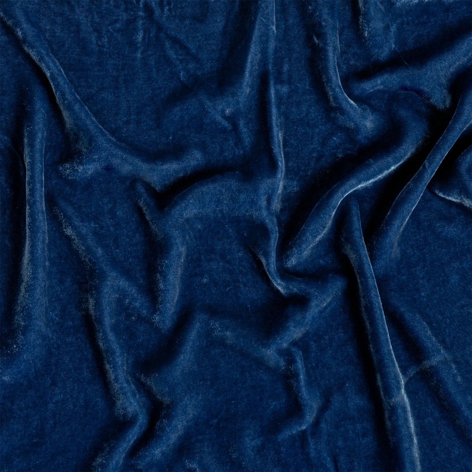 Bella Notte Carmen Throw Blanket