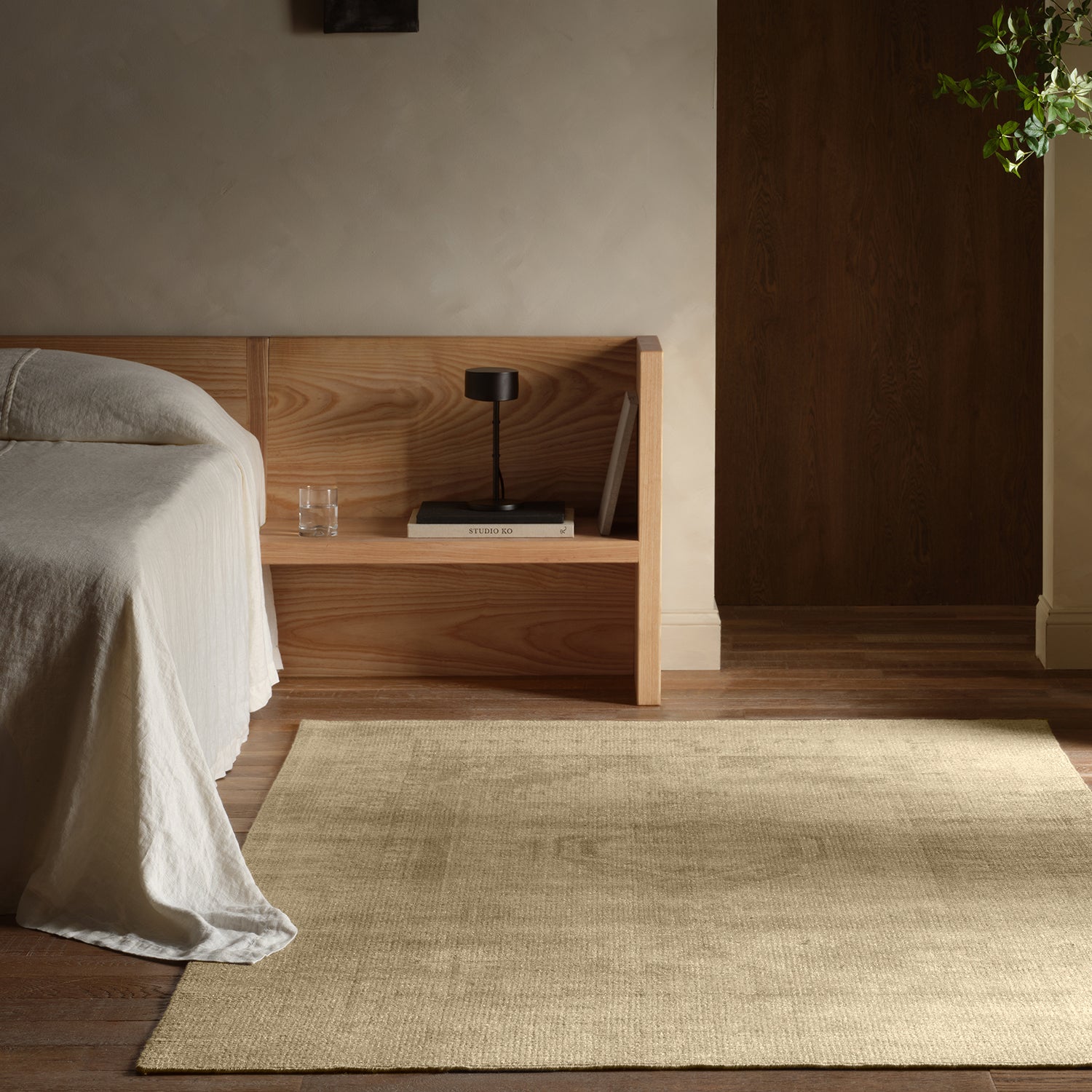 House Sprucing by Jaipur Living Tesorino Cuore Handwoven Rug