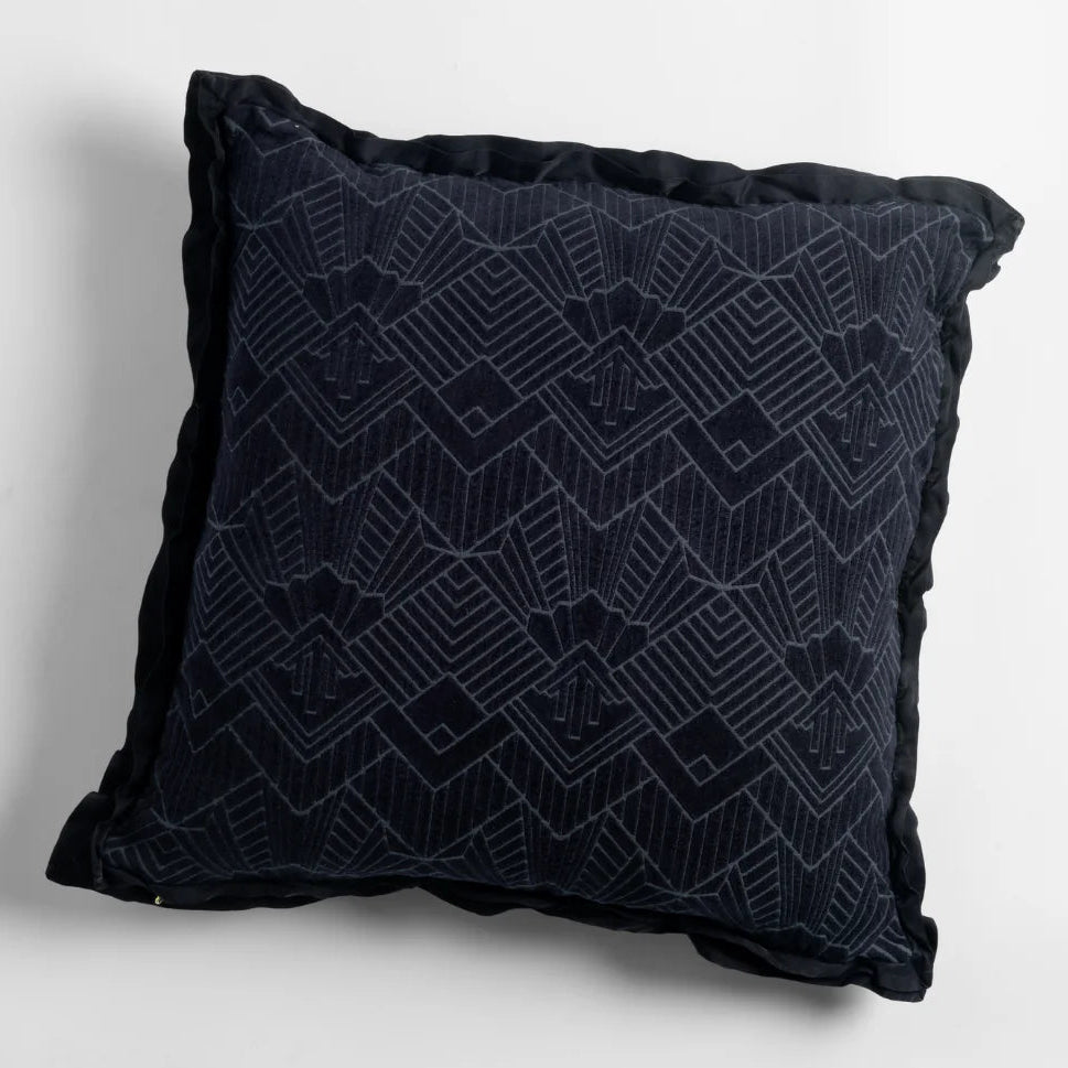 Bella Notte Trettino Throw Pillow