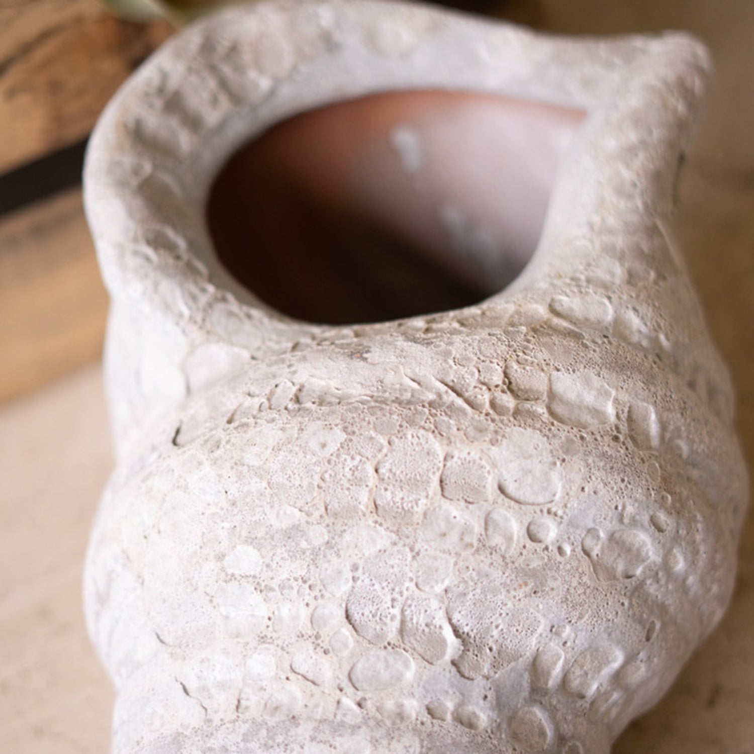 Terracotta Conch Shell White Glaze Planter