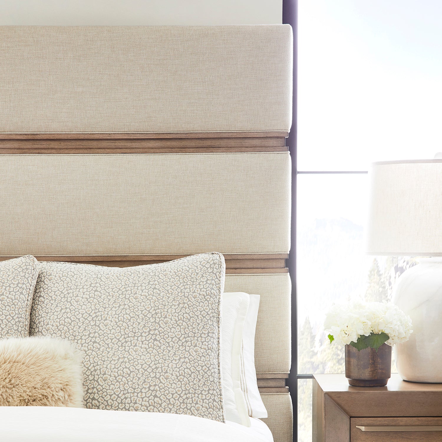 Vanguard Furniture Dunecrest Nada Natural/Cavallo Bed