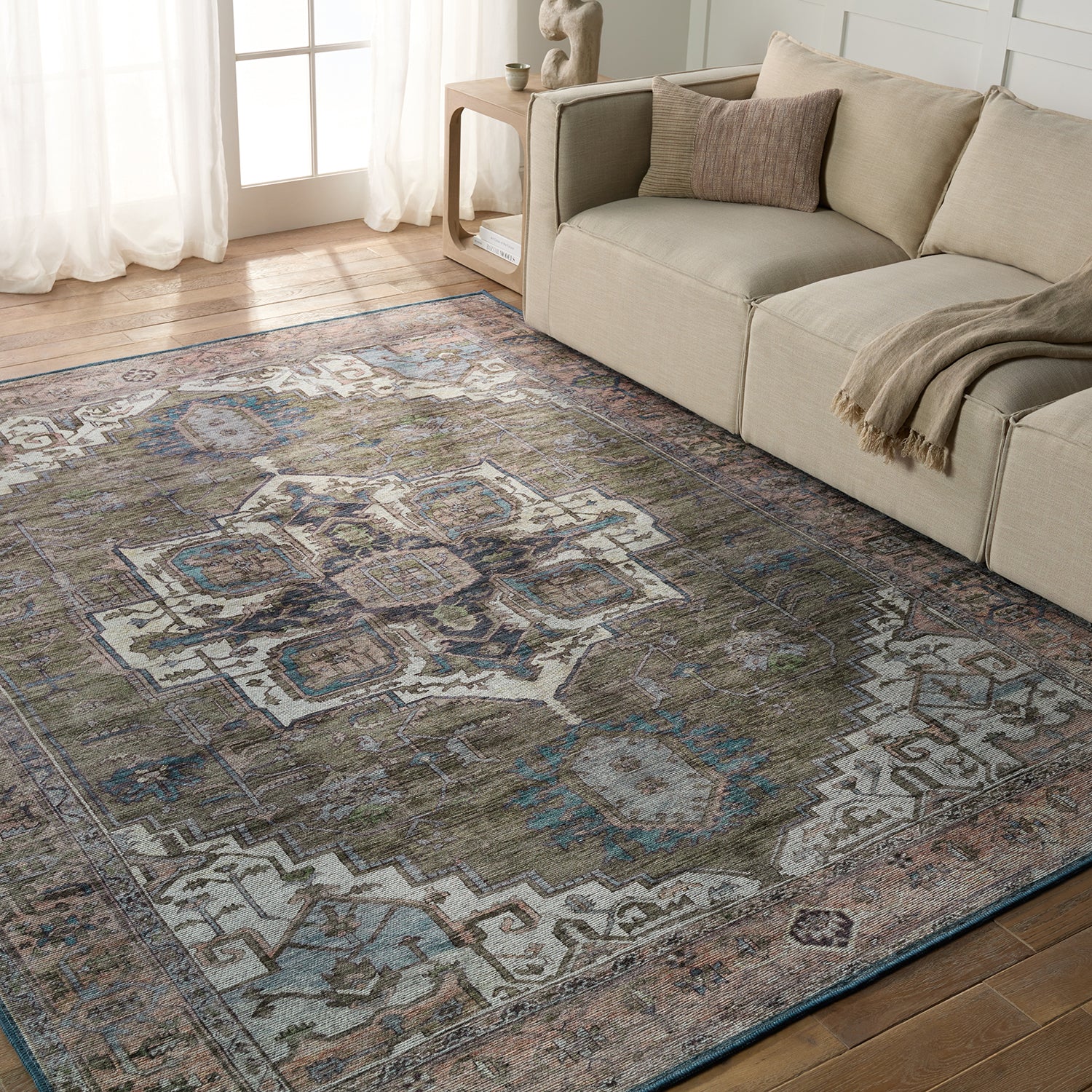 Vibe by Jaipur Living Vindage Chaplin Power Loomed Rug