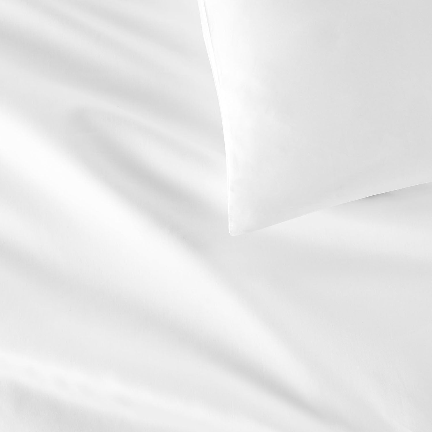 Peacock Alley Virtuoso Sateen Duvet Cover 600 thread count cotton sateen duvet cover, shown in a deeper colorway