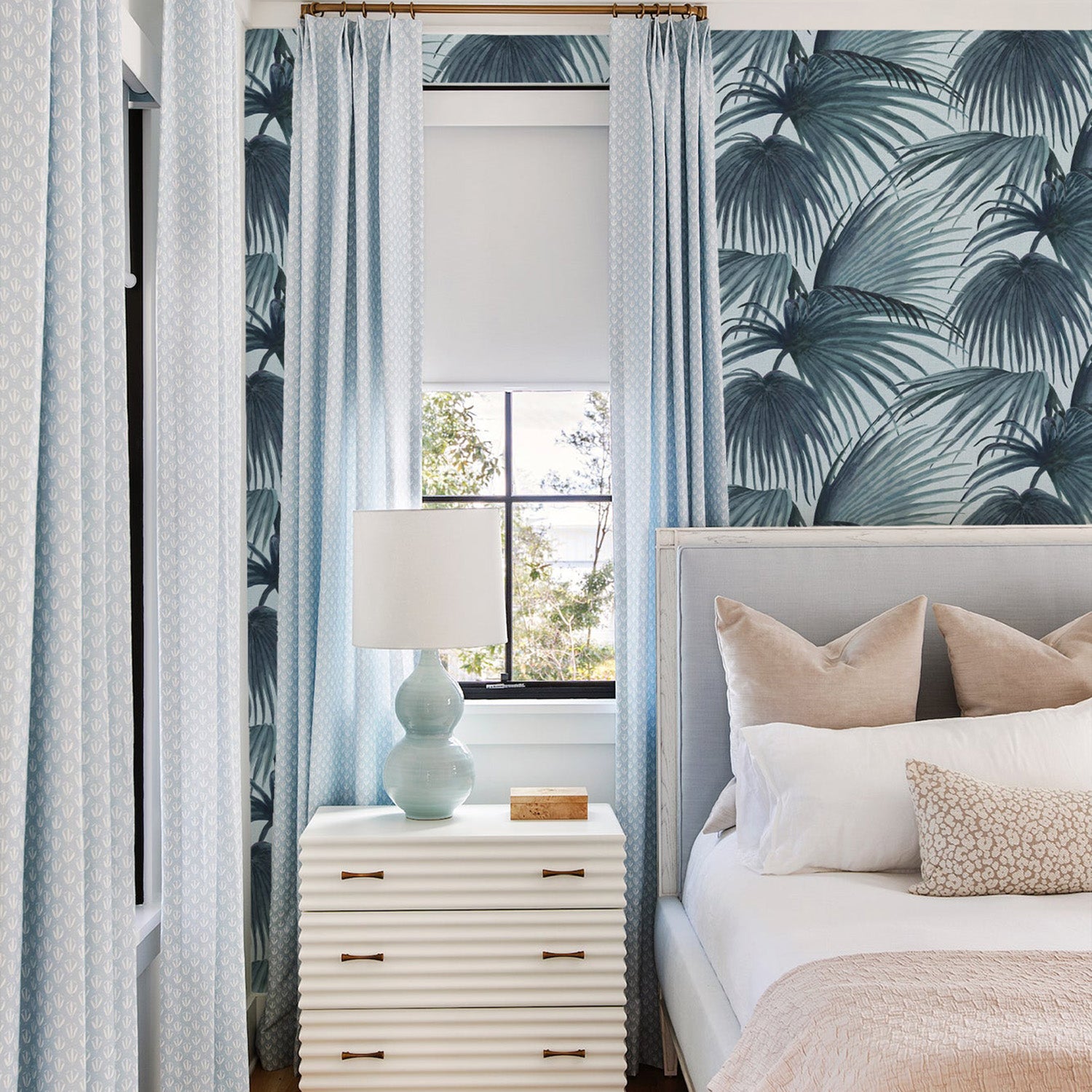Mitchell Black x Megan Molten Pawley's Island Palms Wallpaper
