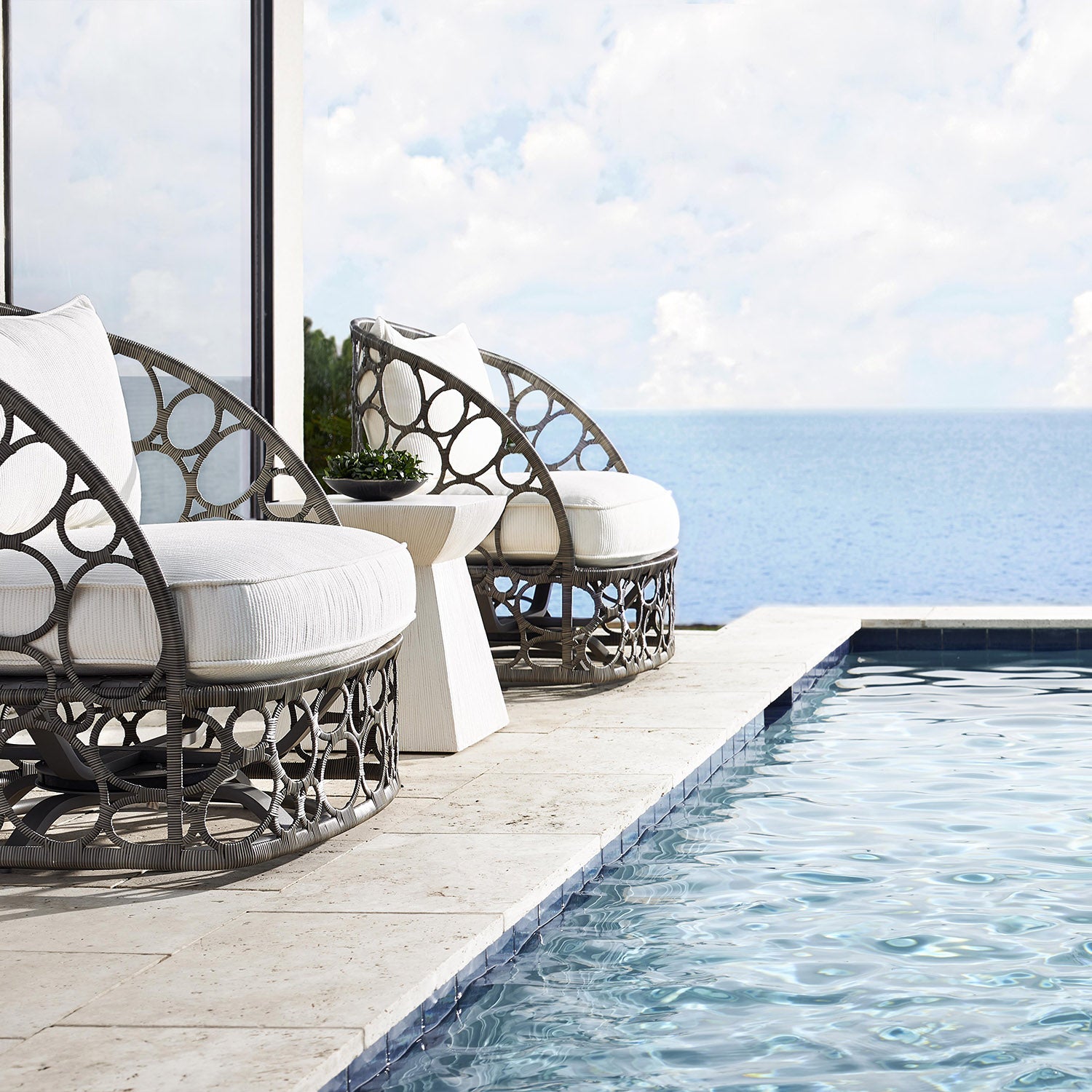 Bernhardt Exterior Casitas Outdoor Accent Table